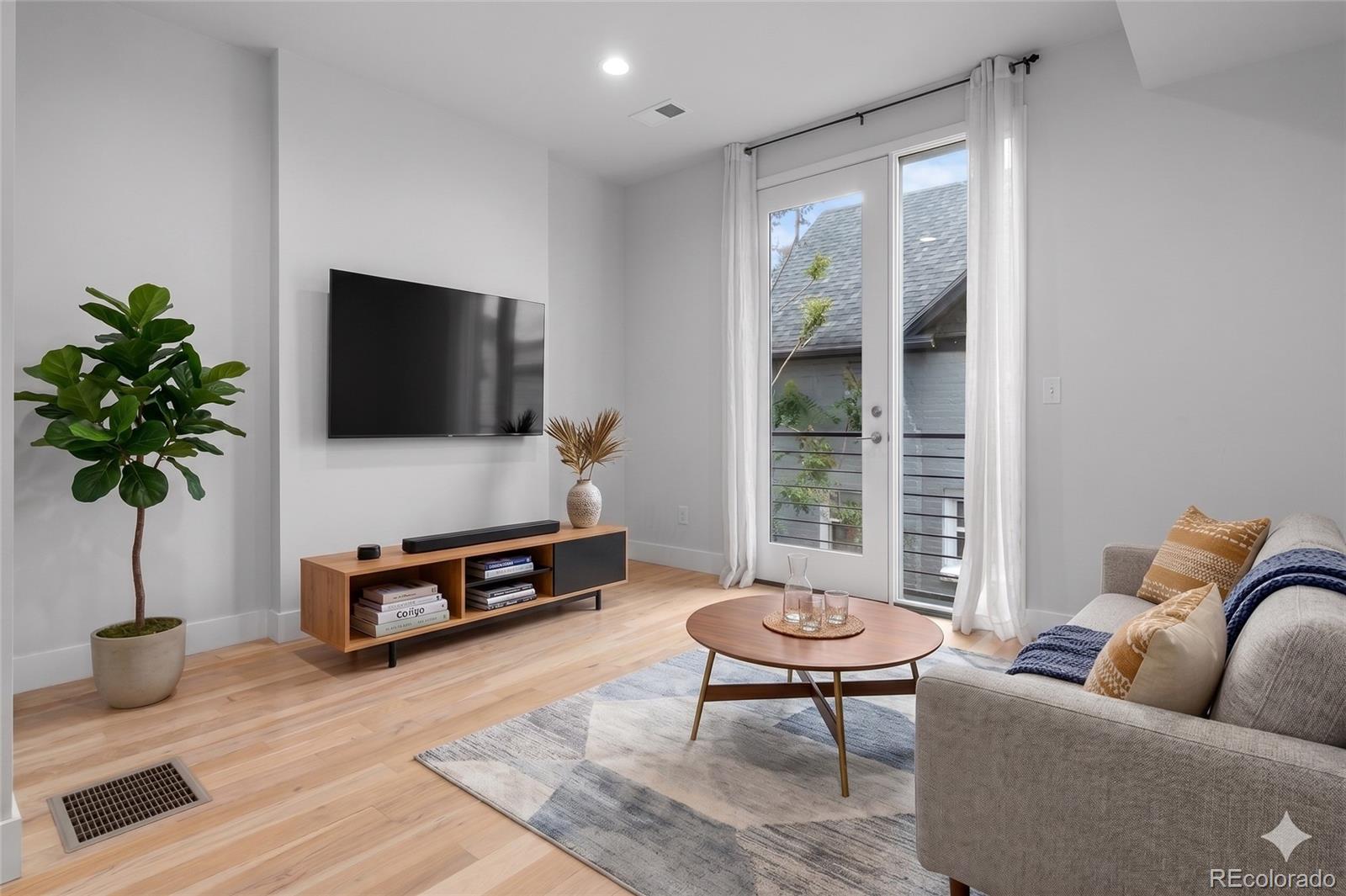 MLS Image #15 for 1826  irving street 2,denver, Colorado