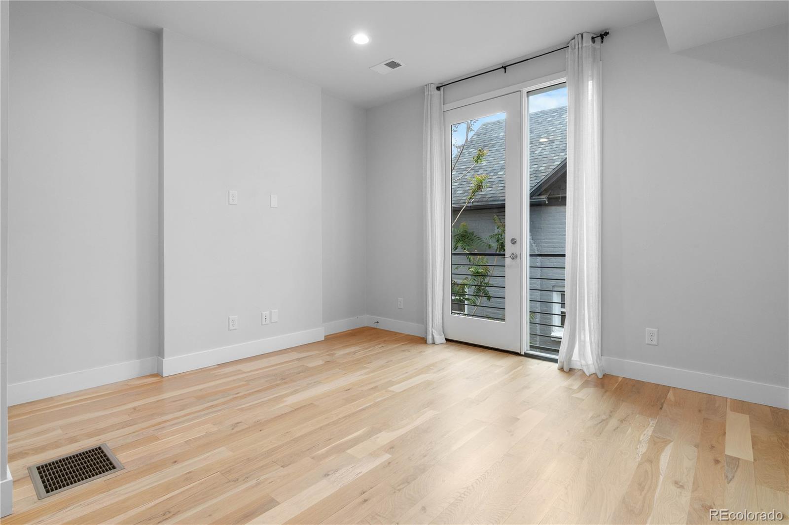 MLS Image #17 for 1826  irving street 2,denver, Colorado