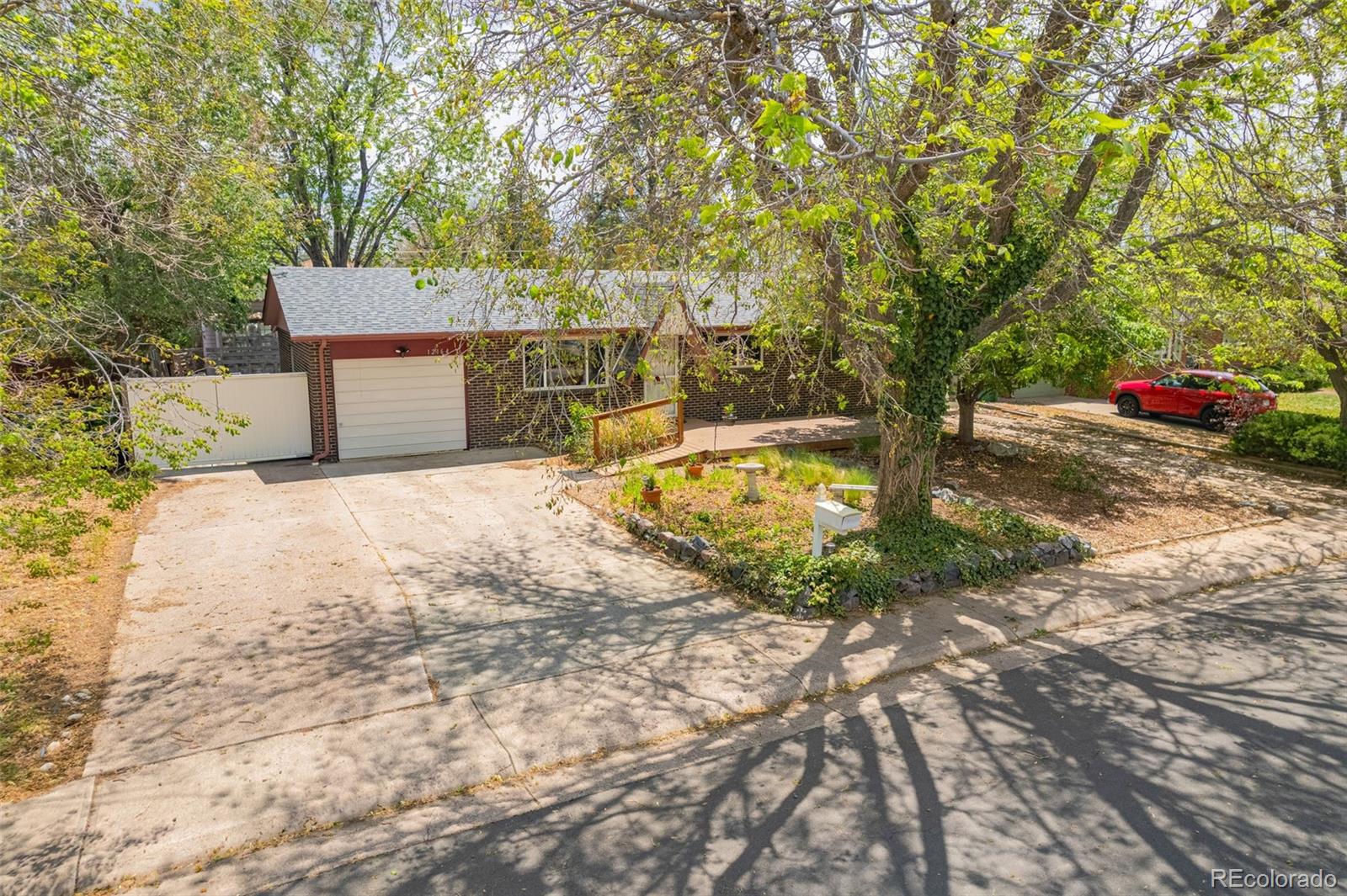 MLS Image #34 for 12164 e ohio avenue,aurora, Colorado