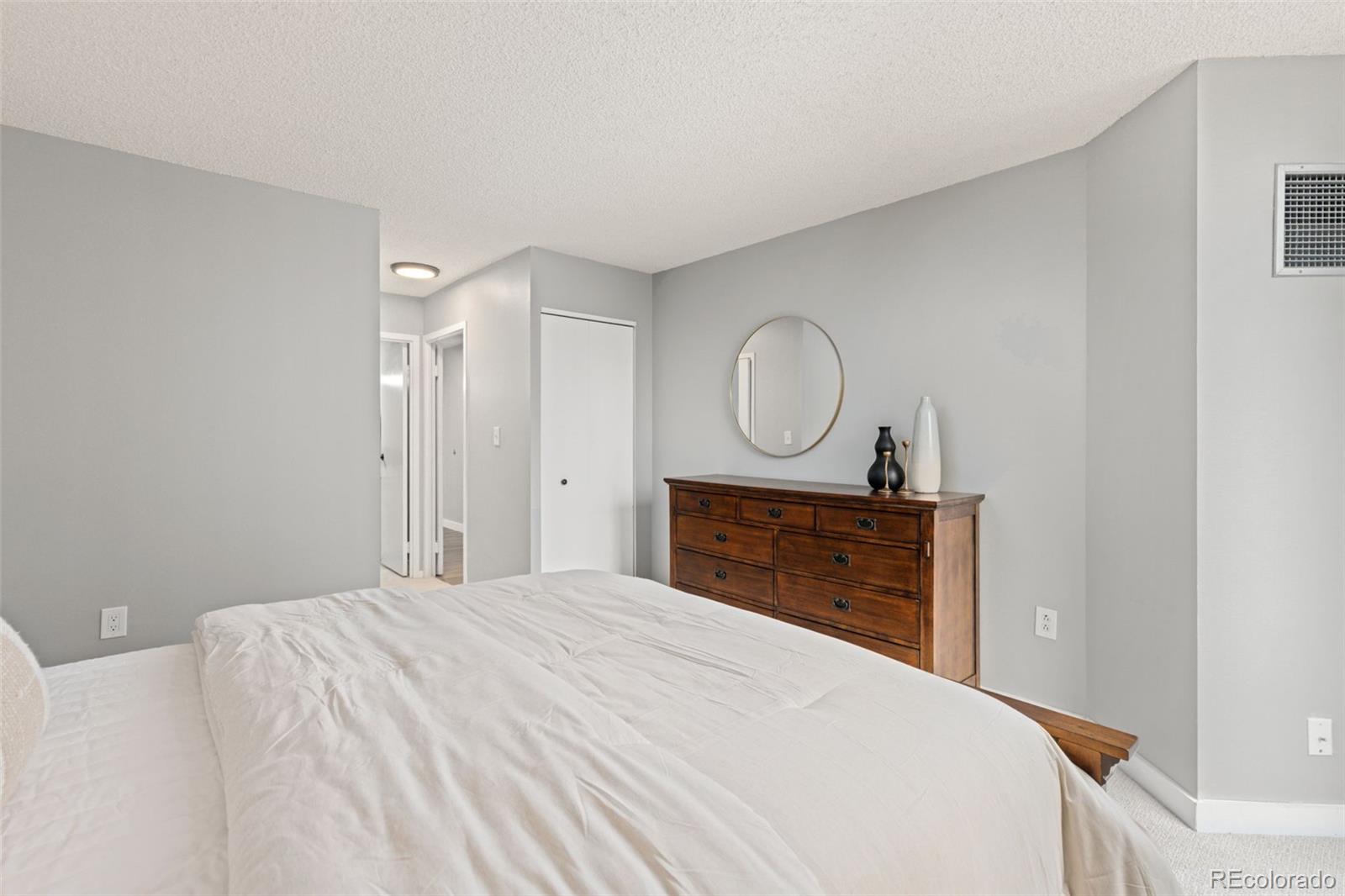 MLS Image #12 for 1625  larimer street,denver, Colorado
