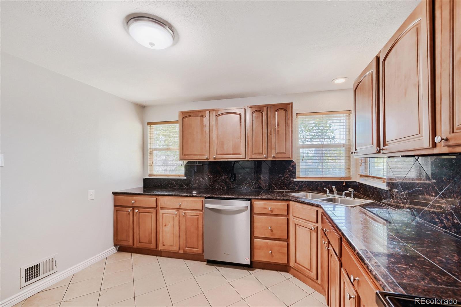 MLS Image #5 for 4895  tejon street,denver, Colorado