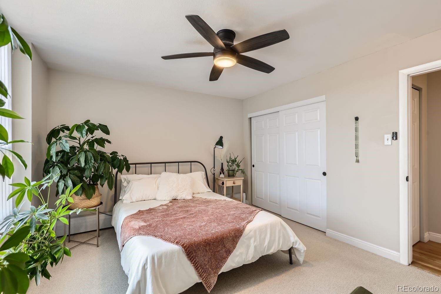MLS Image #12 for 1390 n emerson street,denver, Colorado