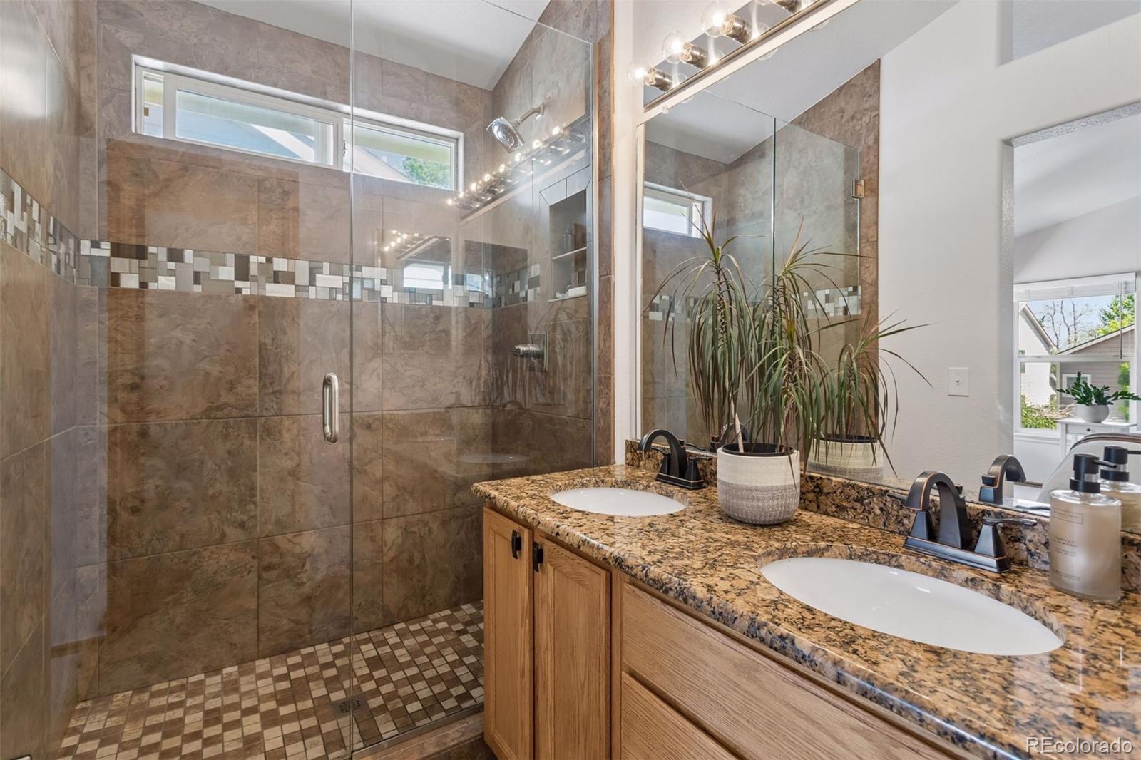 MLS Image #11 for 1355 s alton court,denver, Colorado