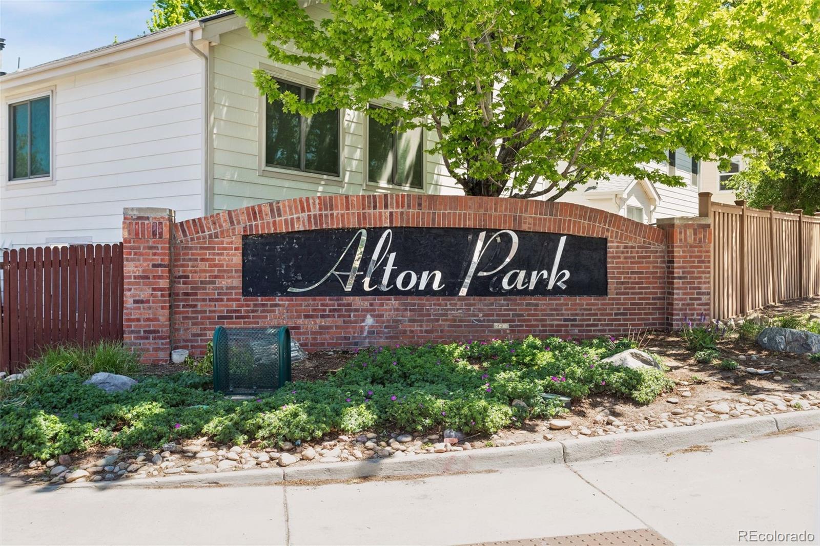 MLS Image #38 for 1355 s alton court,denver, Colorado