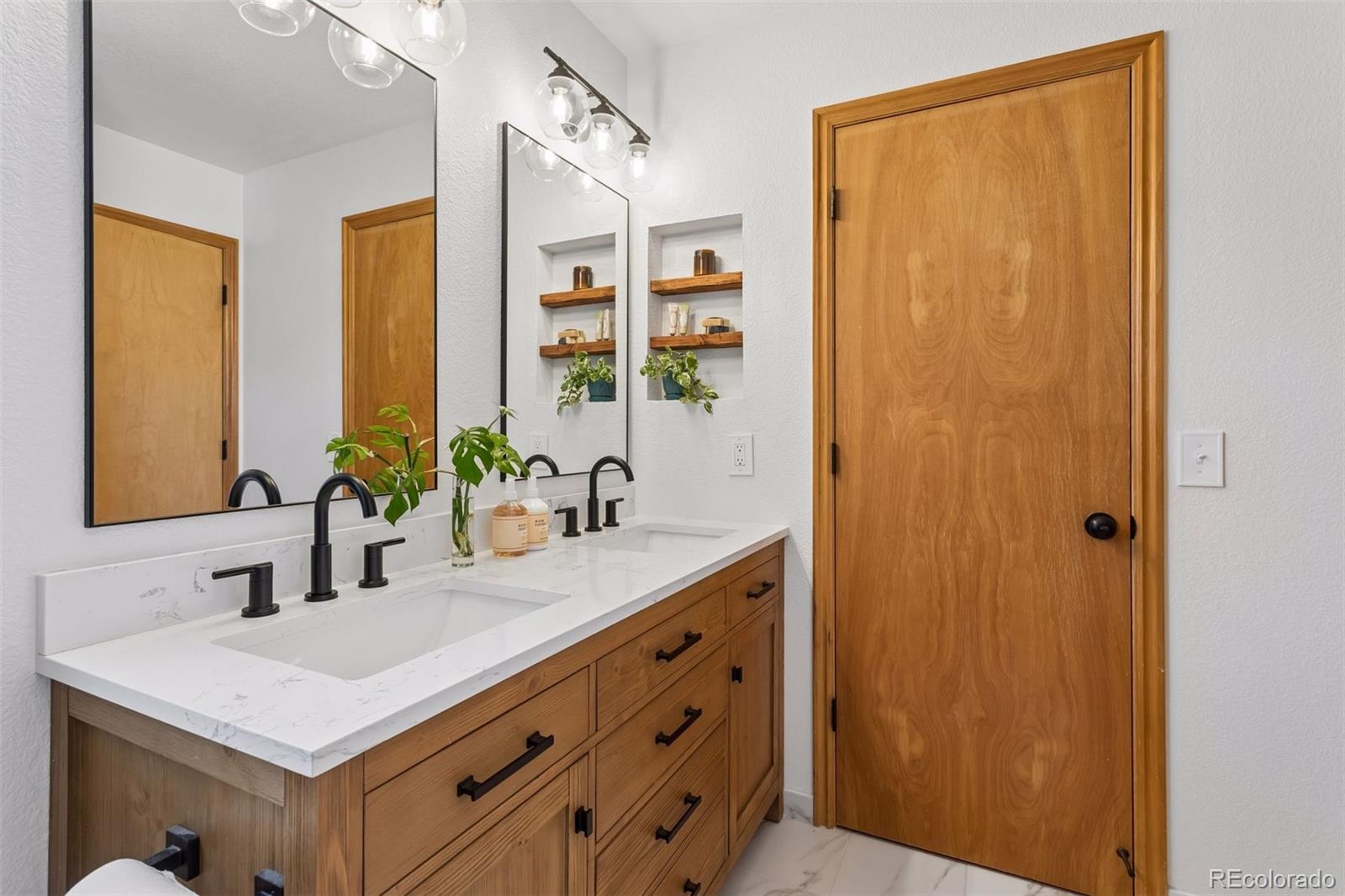MLS Image #7 for 1355 s alton court,denver, Colorado