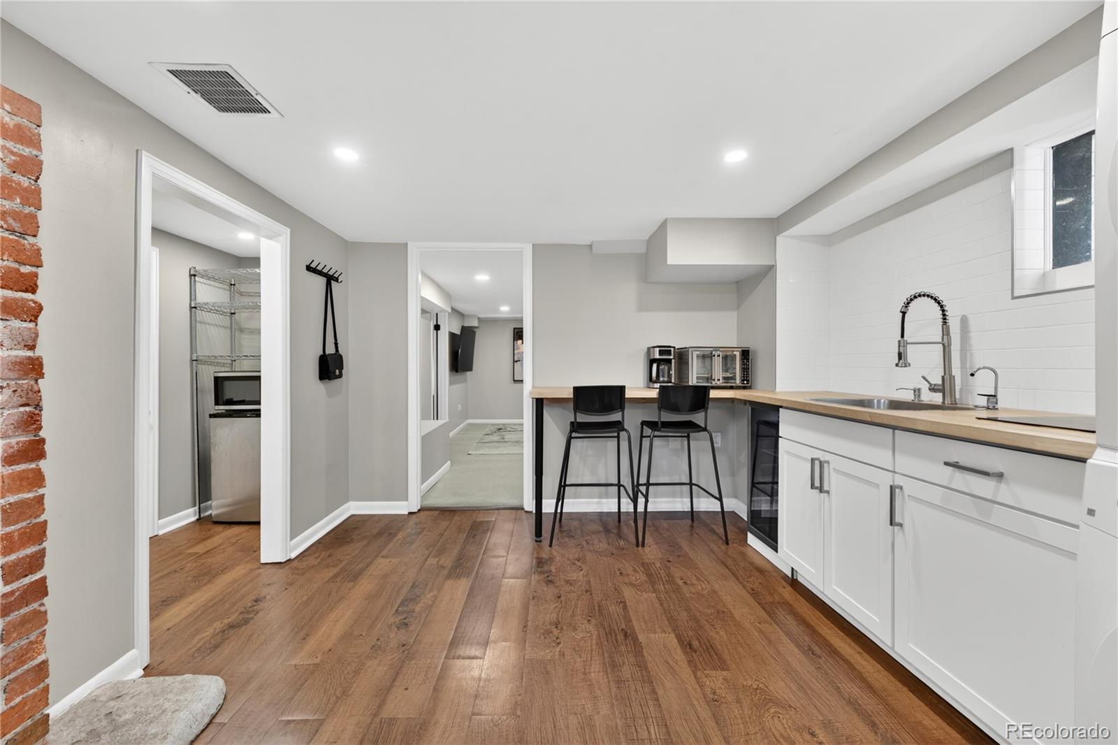 MLS Image #23 for 1528  harrison street,denver, Colorado