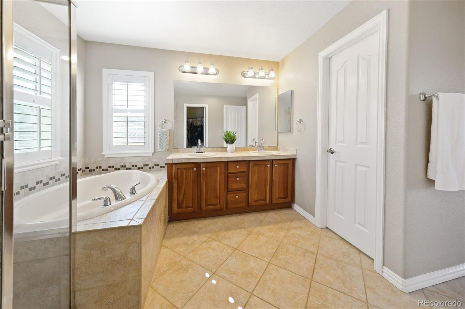 MLS Image #21 for 2909  oakshire court,highlands ranch, Colorado