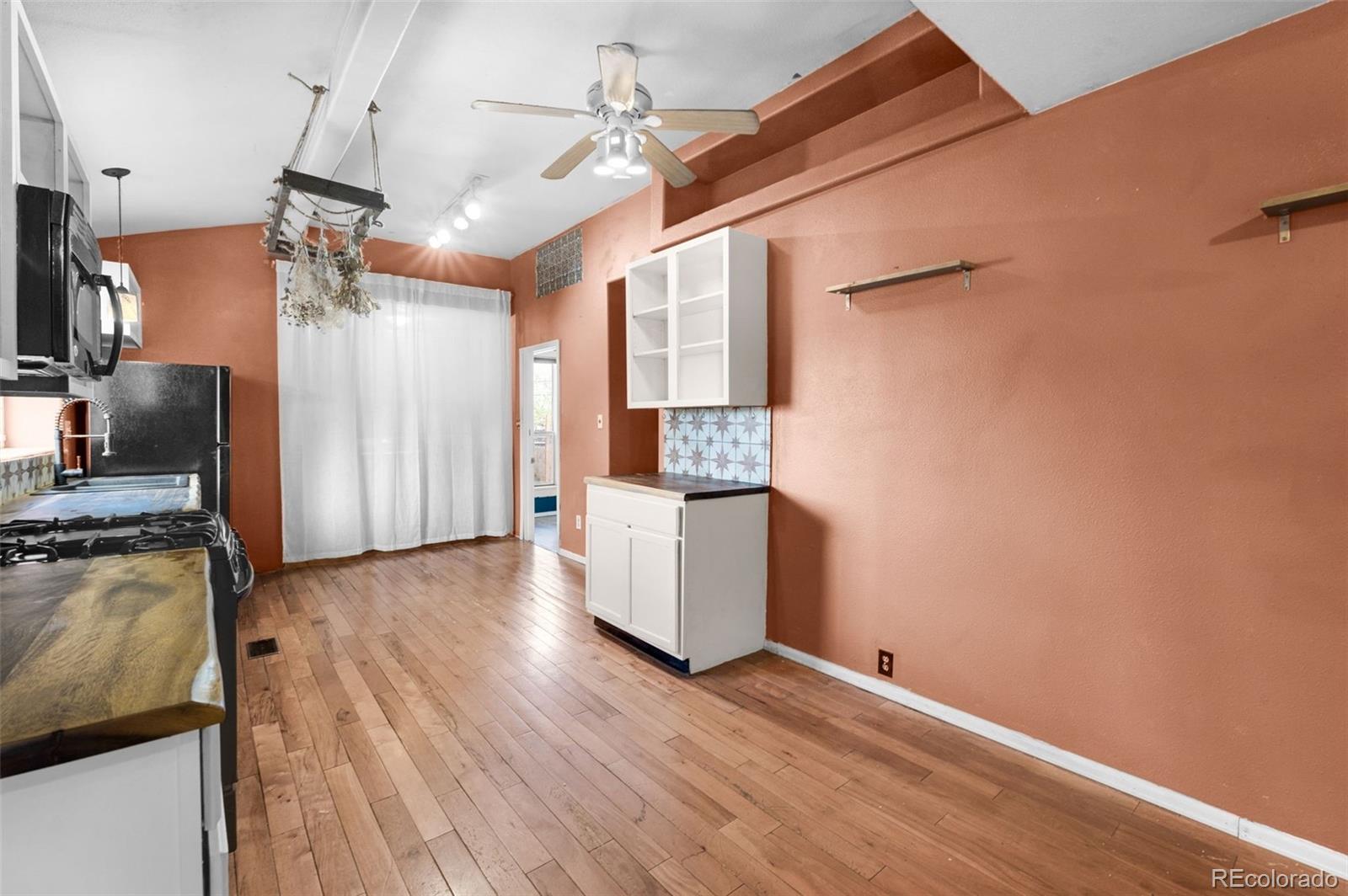 MLS Image #10 for 1027  arch street,colorado springs, Colorado
