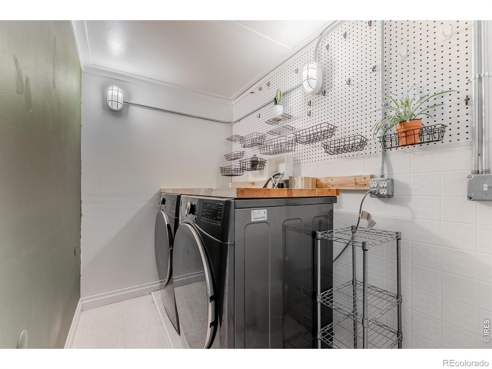 MLS Image #22 for 115 s bannock street,denver, Colorado