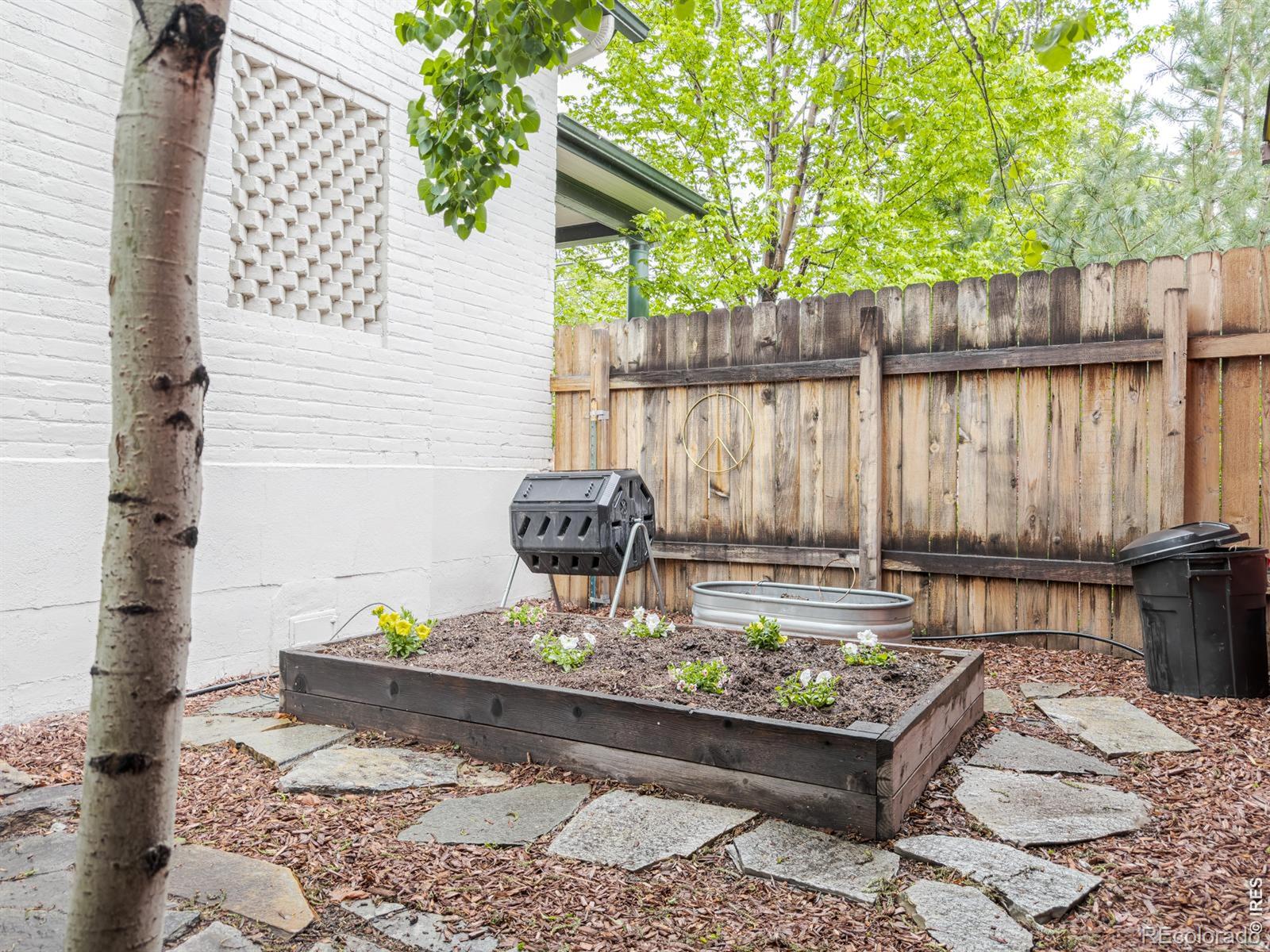 MLS Image #37 for 115 s bannock street,denver, Colorado