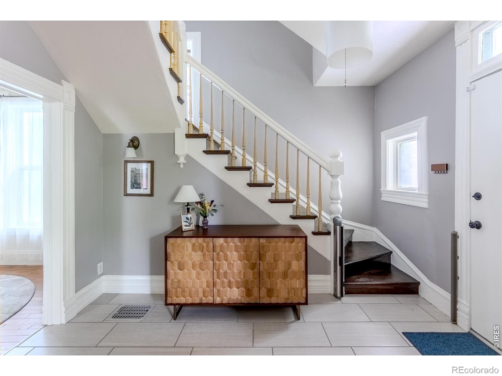 MLS Image #8 for 115 s bannock street,denver, Colorado