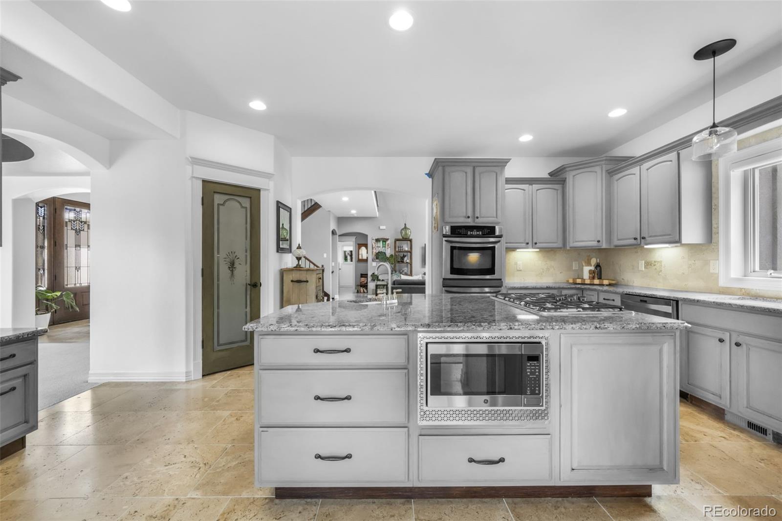MLS Image #6 for 450 e stirrup trail,monument, Colorado