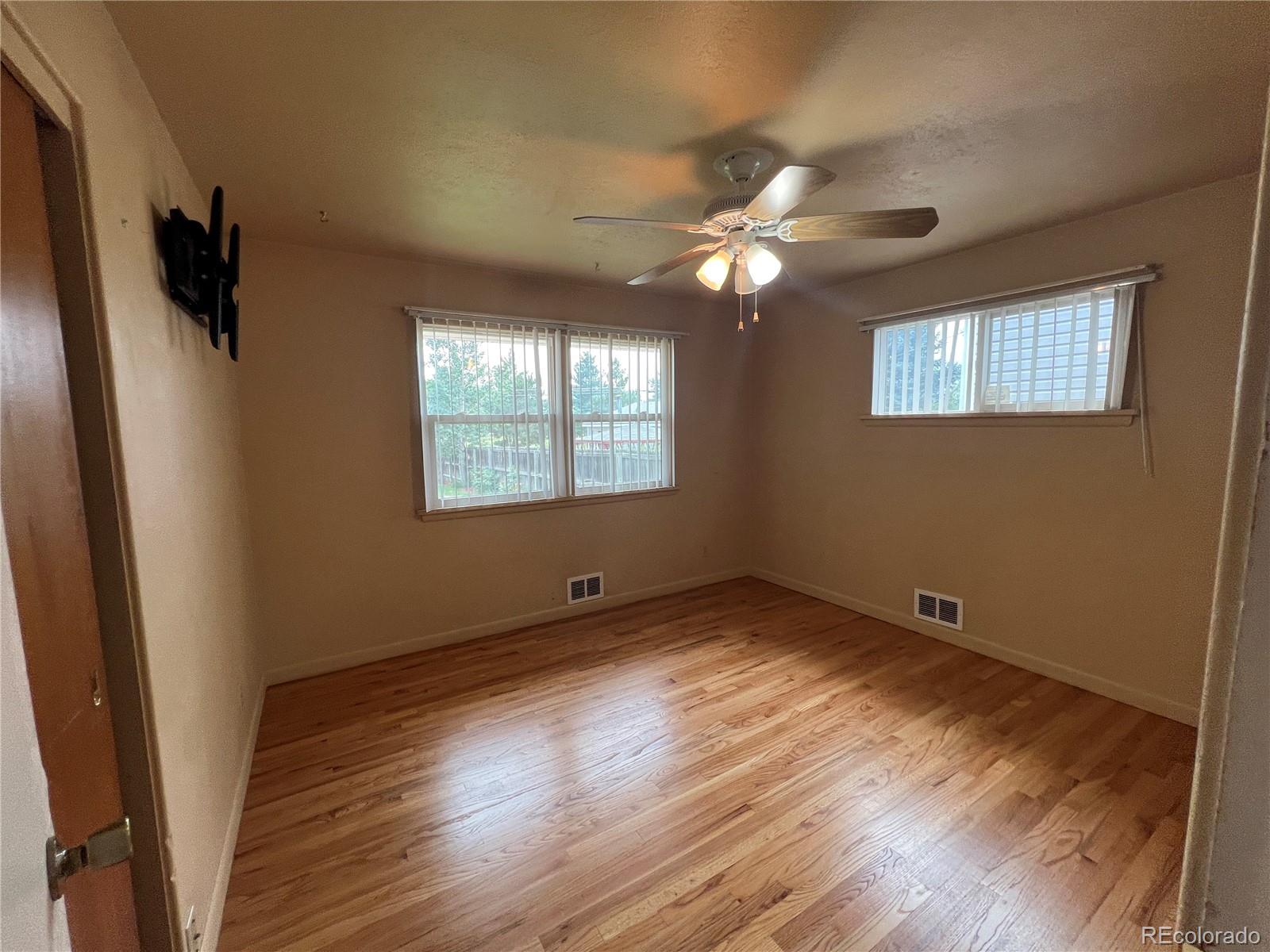 MLS Image #18 for 1159 e madison street,colorado springs, Colorado