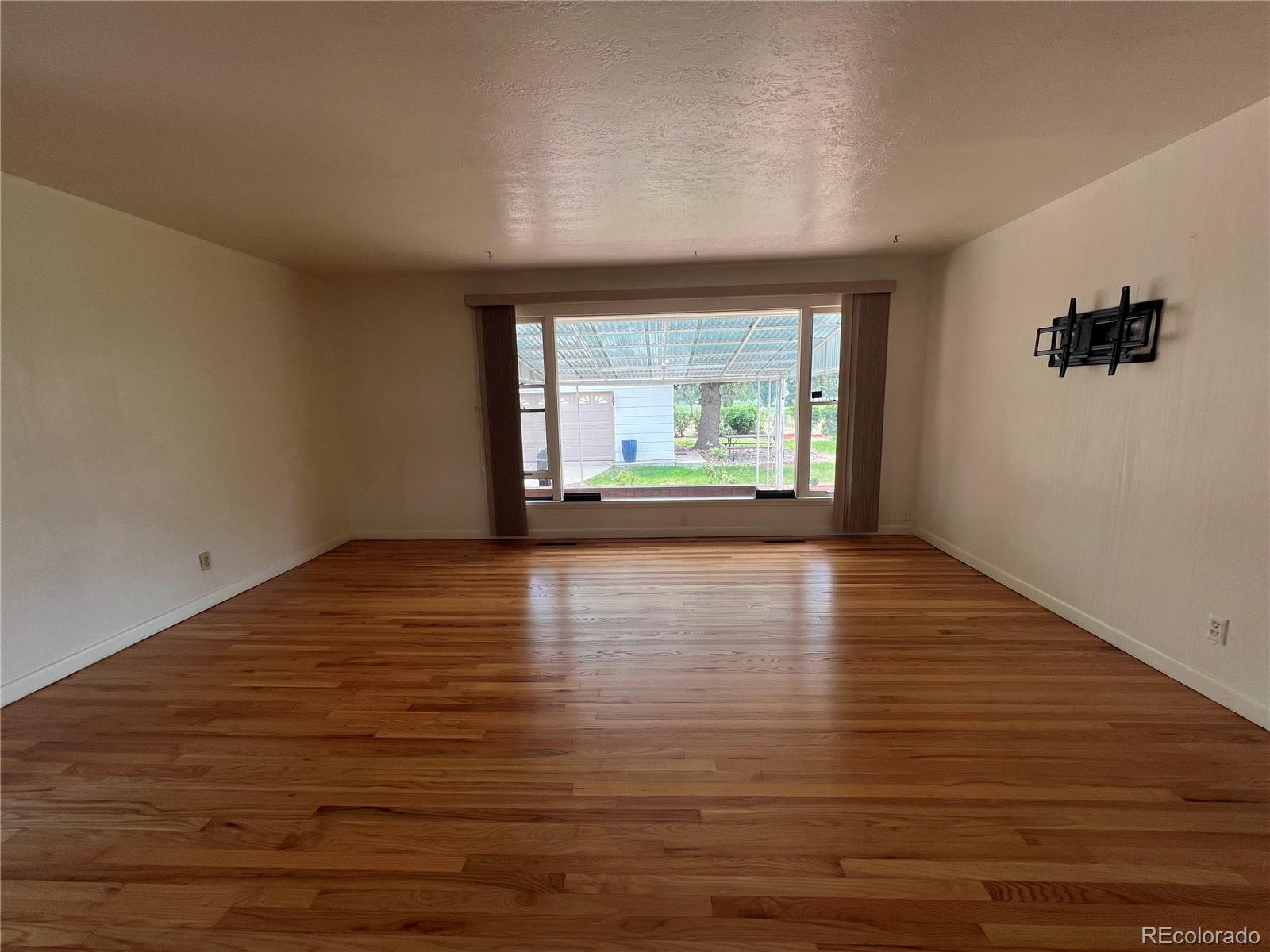 MLS Image #9 for 1159 e madison street,colorado springs, Colorado
