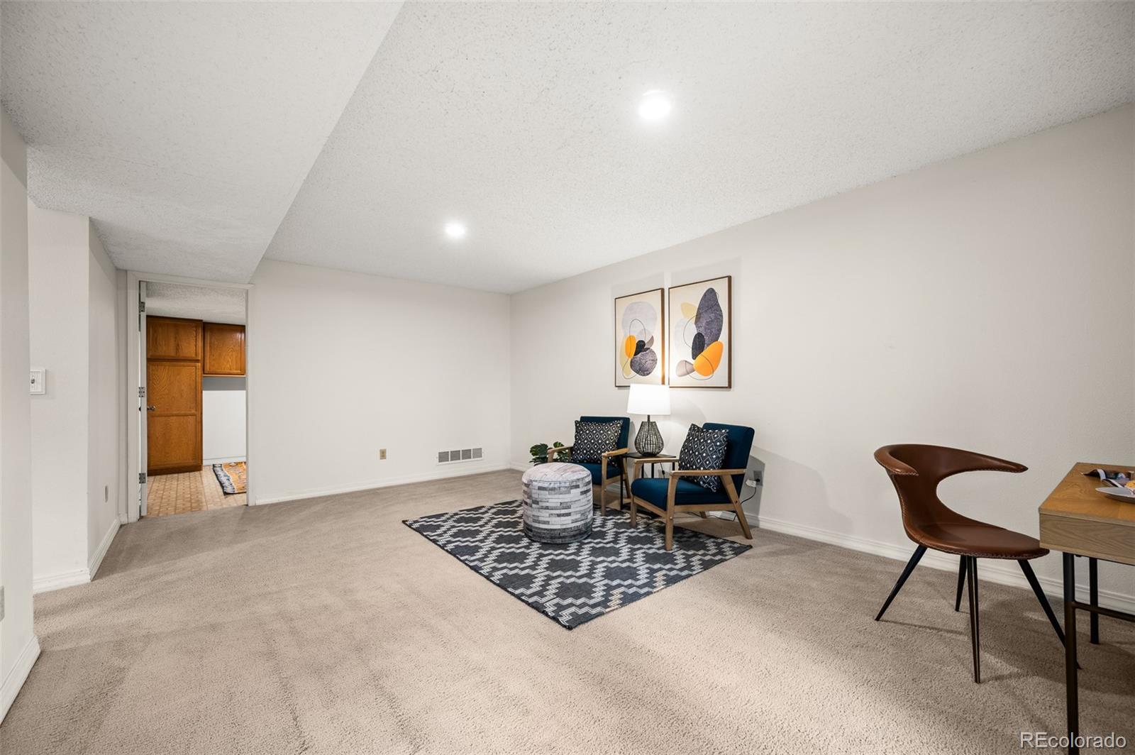 MLS Image #15 for 1470 s quebec way,denver, Colorado
