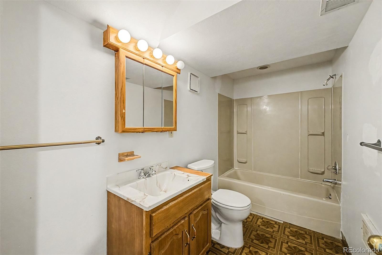 MLS Image #30 for 1509 s vivian street,longmont, Colorado