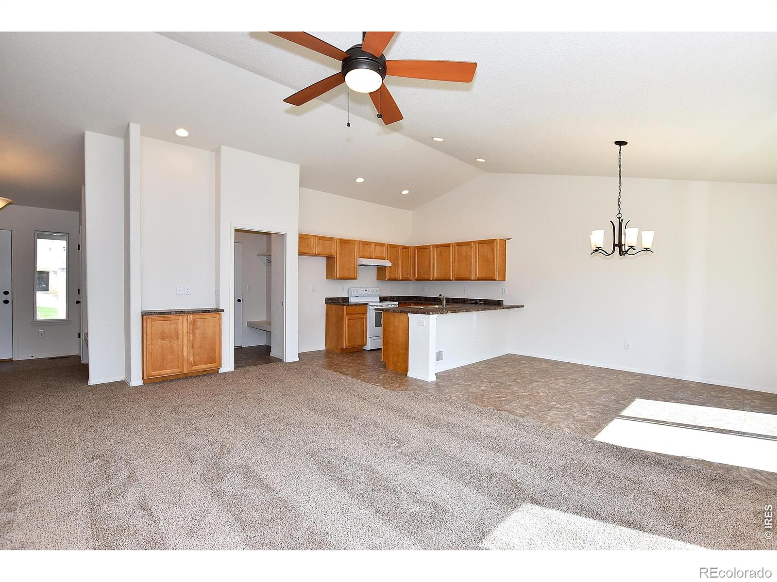 MLS Image #13 for 2398  jasmine lane,johnstown, Colorado