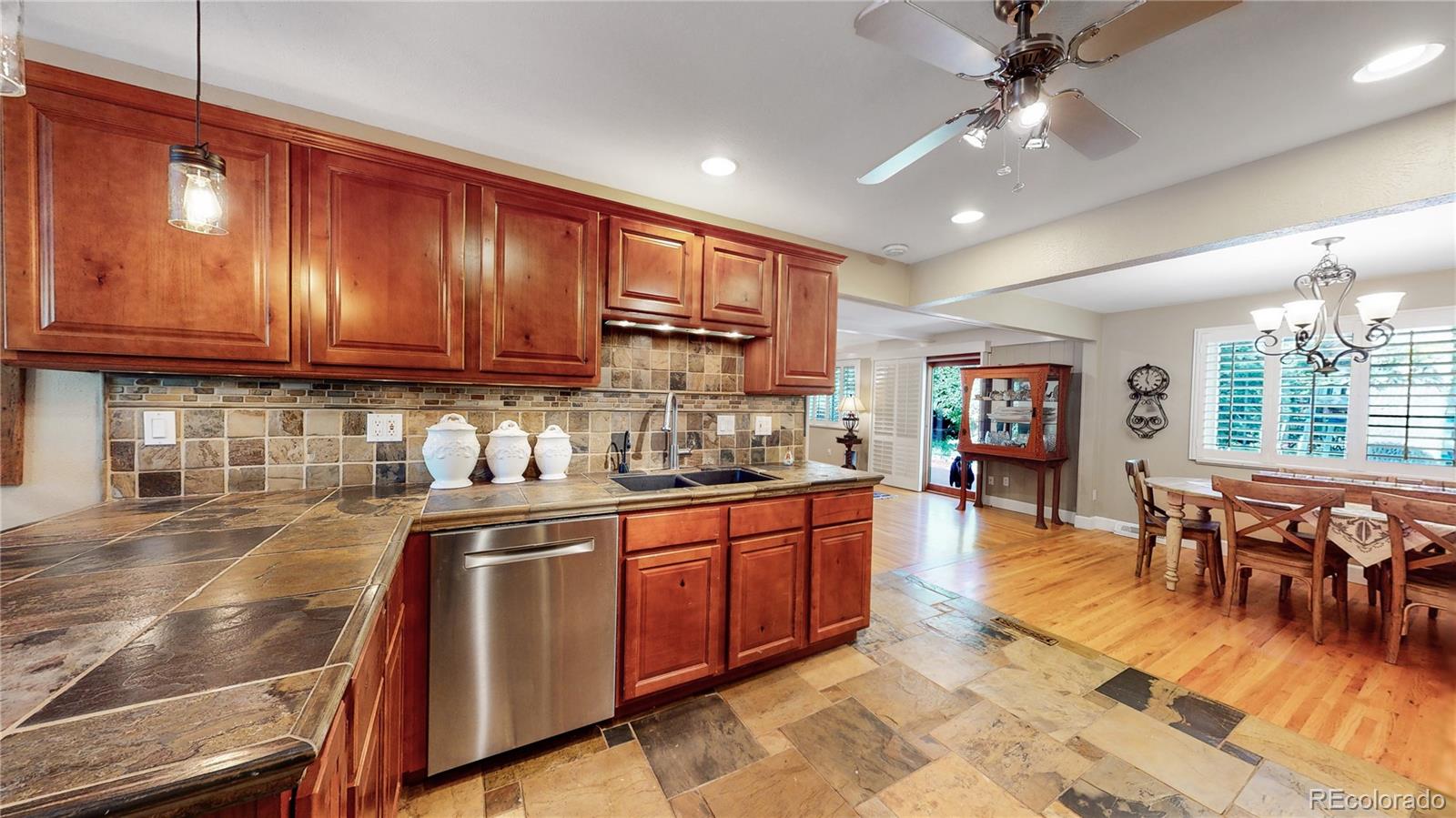 MLS Image #11 for 7214 s kendall court,littleton, Colorado