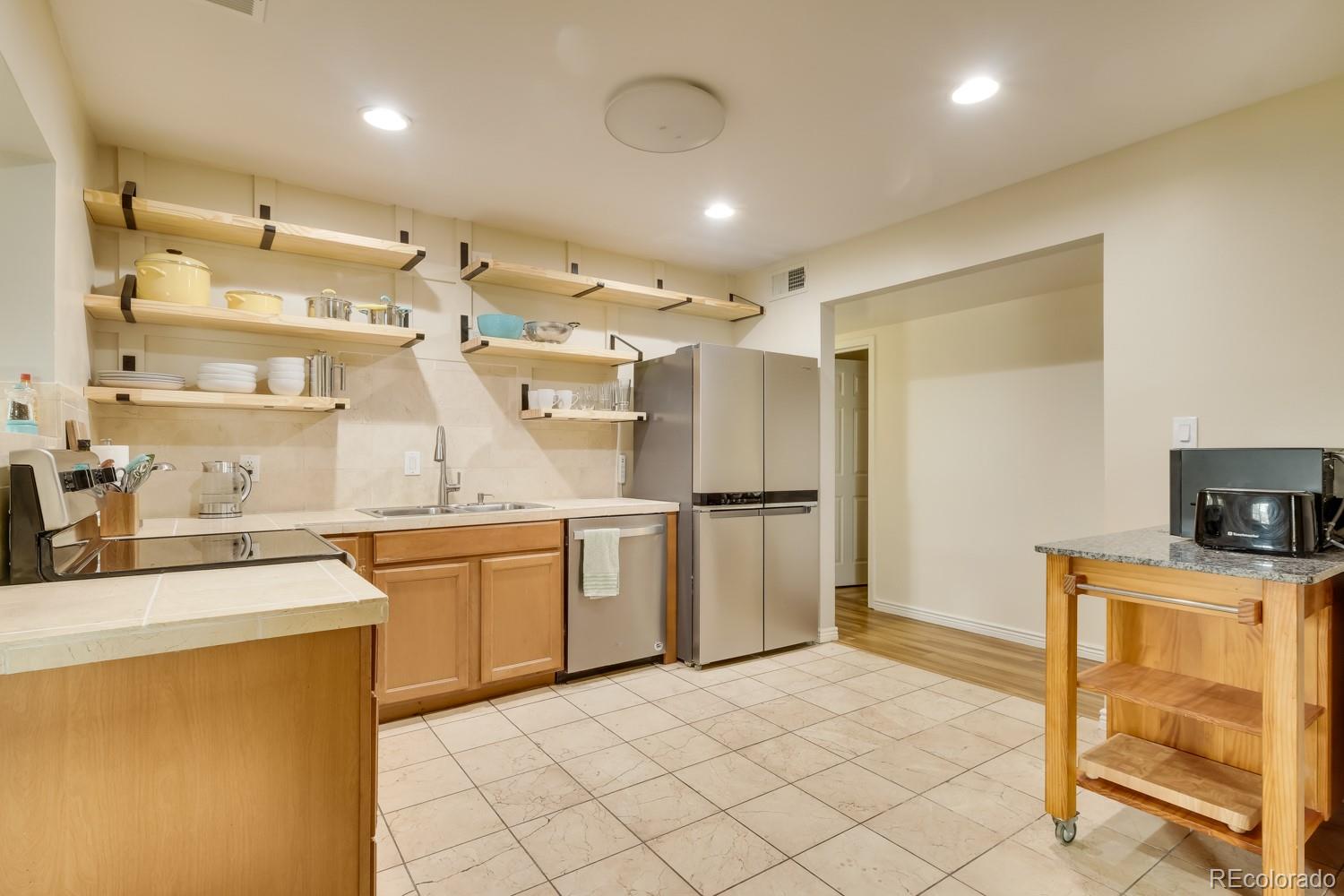 MLS Image #10 for 761  troy street,aurora, Colorado