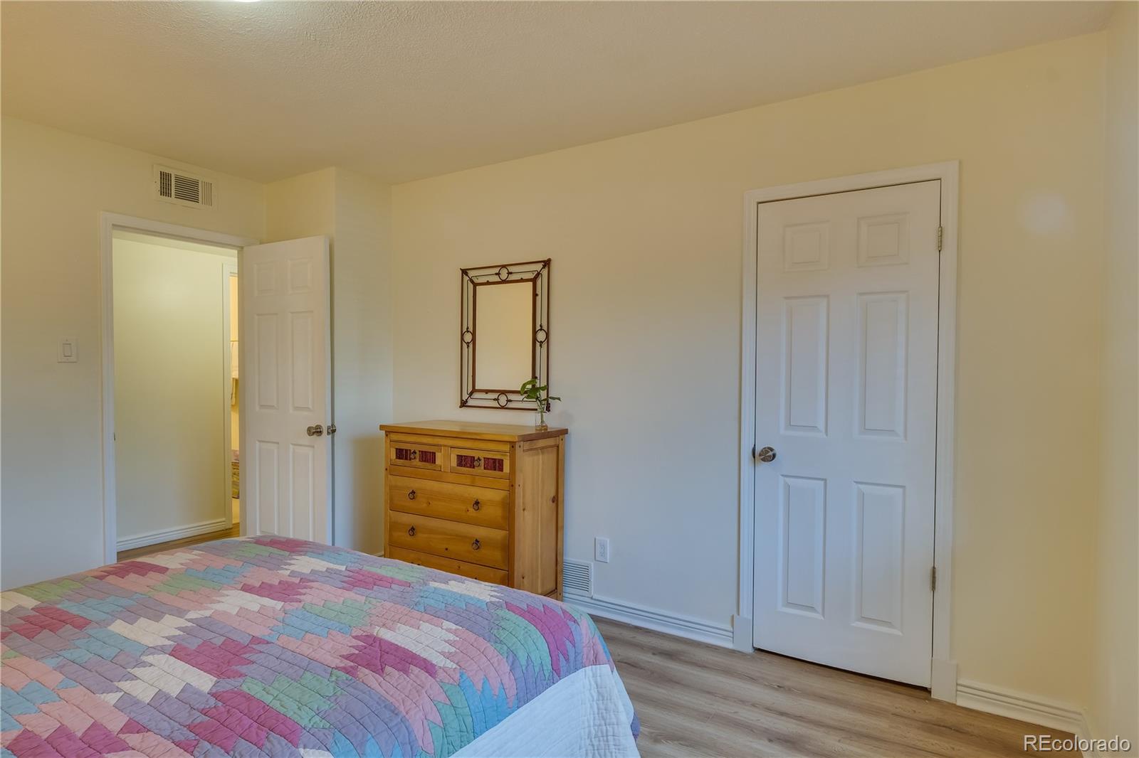 MLS Image #2 for 761  troy street,aurora, Colorado