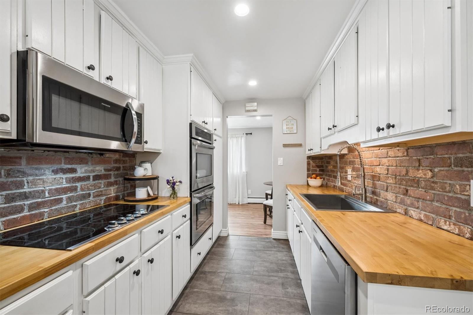 MLS Image #6 for 1235 s chase street,lakewood, Colorado