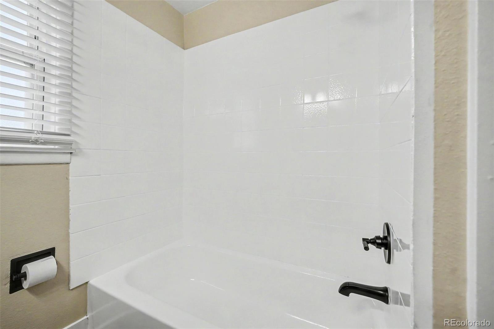 MLS Image #12 for 928  sheridan boulevard,denver, Colorado