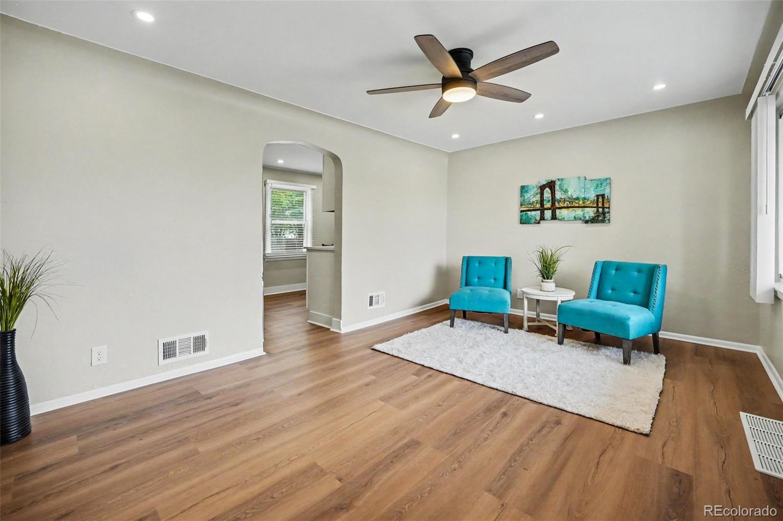 MLS Image #3 for 928  sheridan boulevard,denver, Colorado