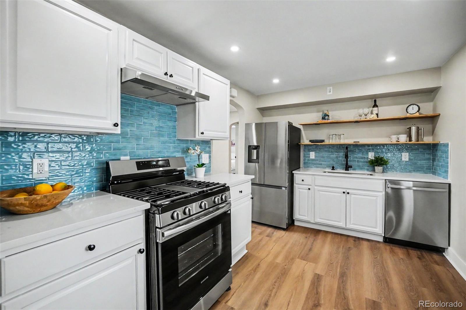 MLS Image #5 for 928  sheridan boulevard,denver, Colorado
