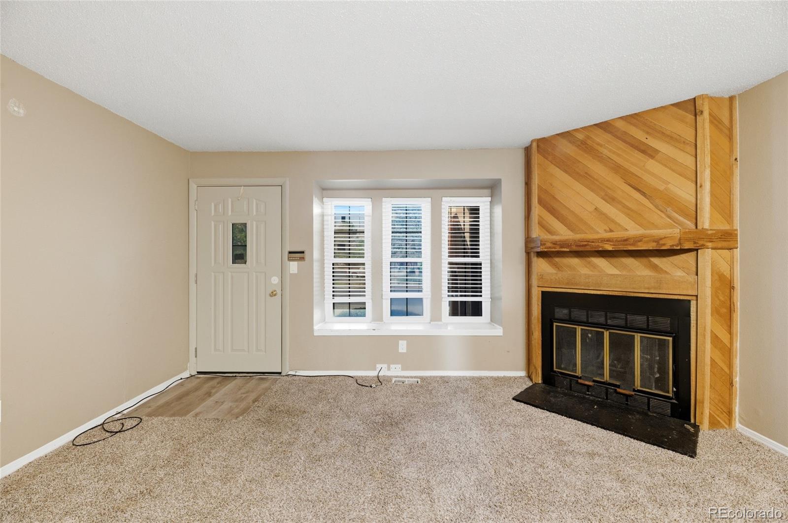 MLS Image #6 for 1100 s waco street f,aurora, Colorado