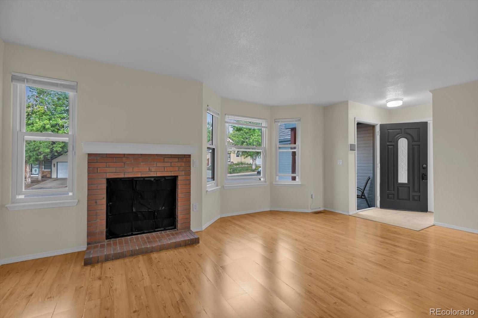MLS Image #3 for 4765 s zeno street,aurora, Colorado