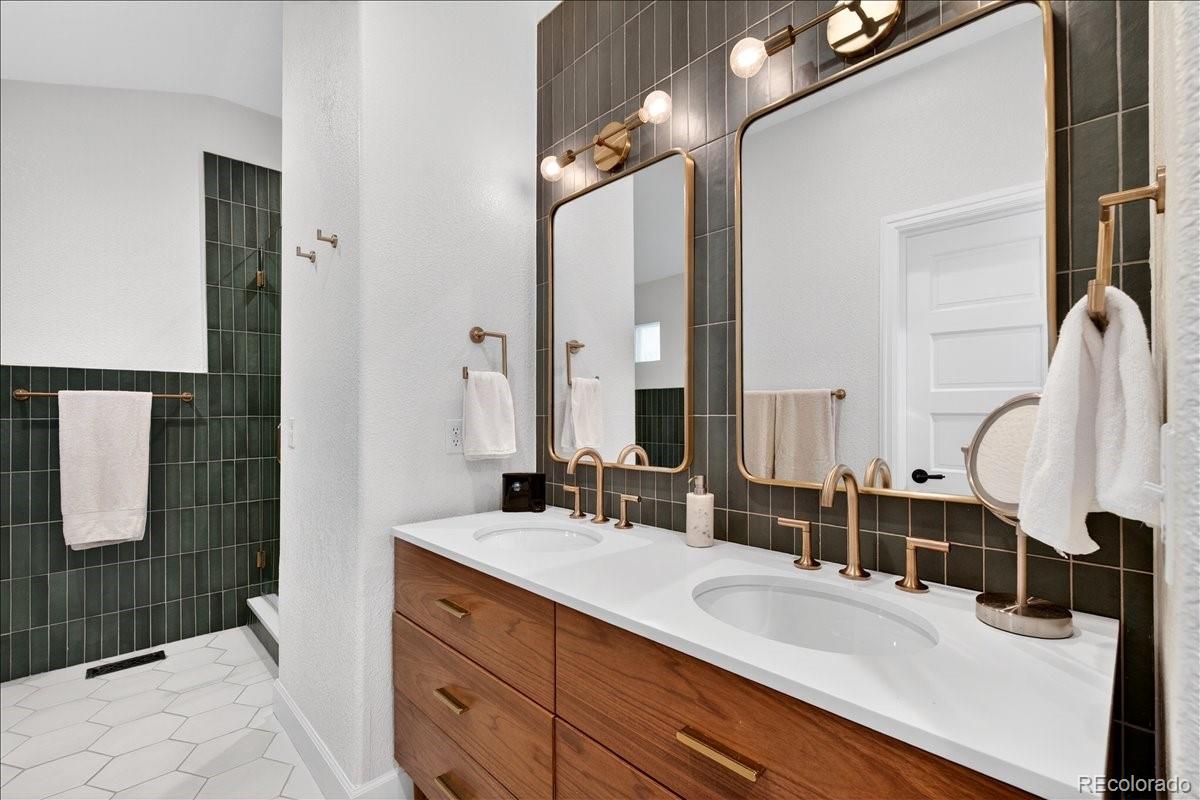 MLS Image #16 for 1634 s emerson street,denver, Colorado