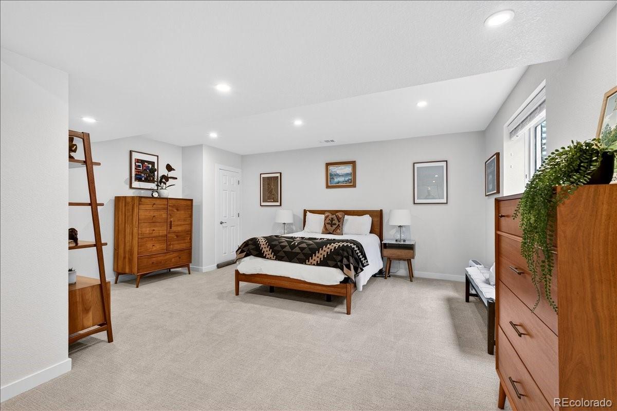 MLS Image #28 for 1634 s emerson street,denver, Colorado