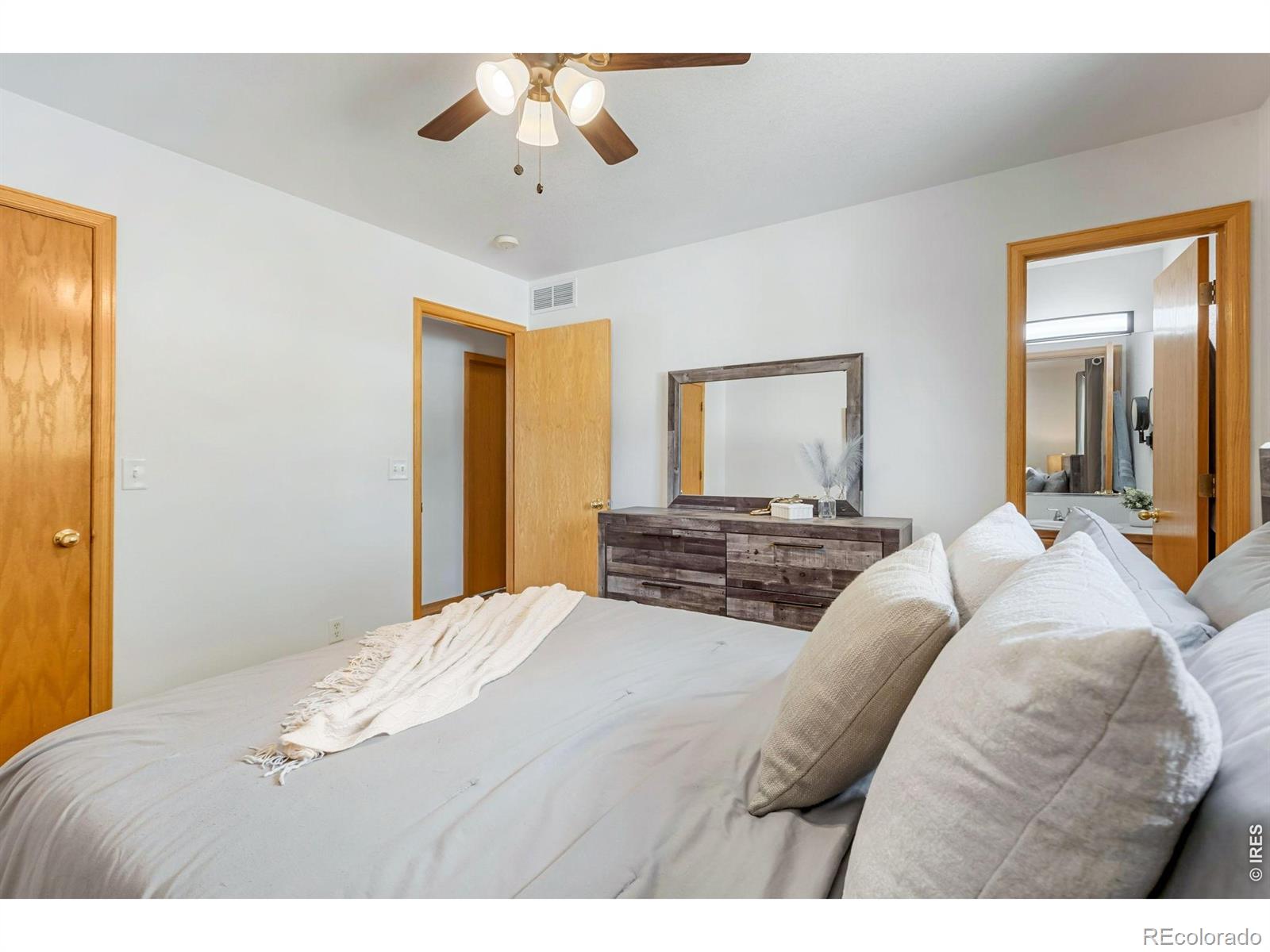 MLS Image #11 for 608 n 30th avenue,greeley, Colorado