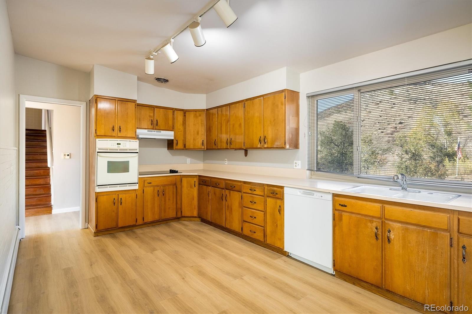 MLS Image #10 for 215  lookout view court,golden, Colorado