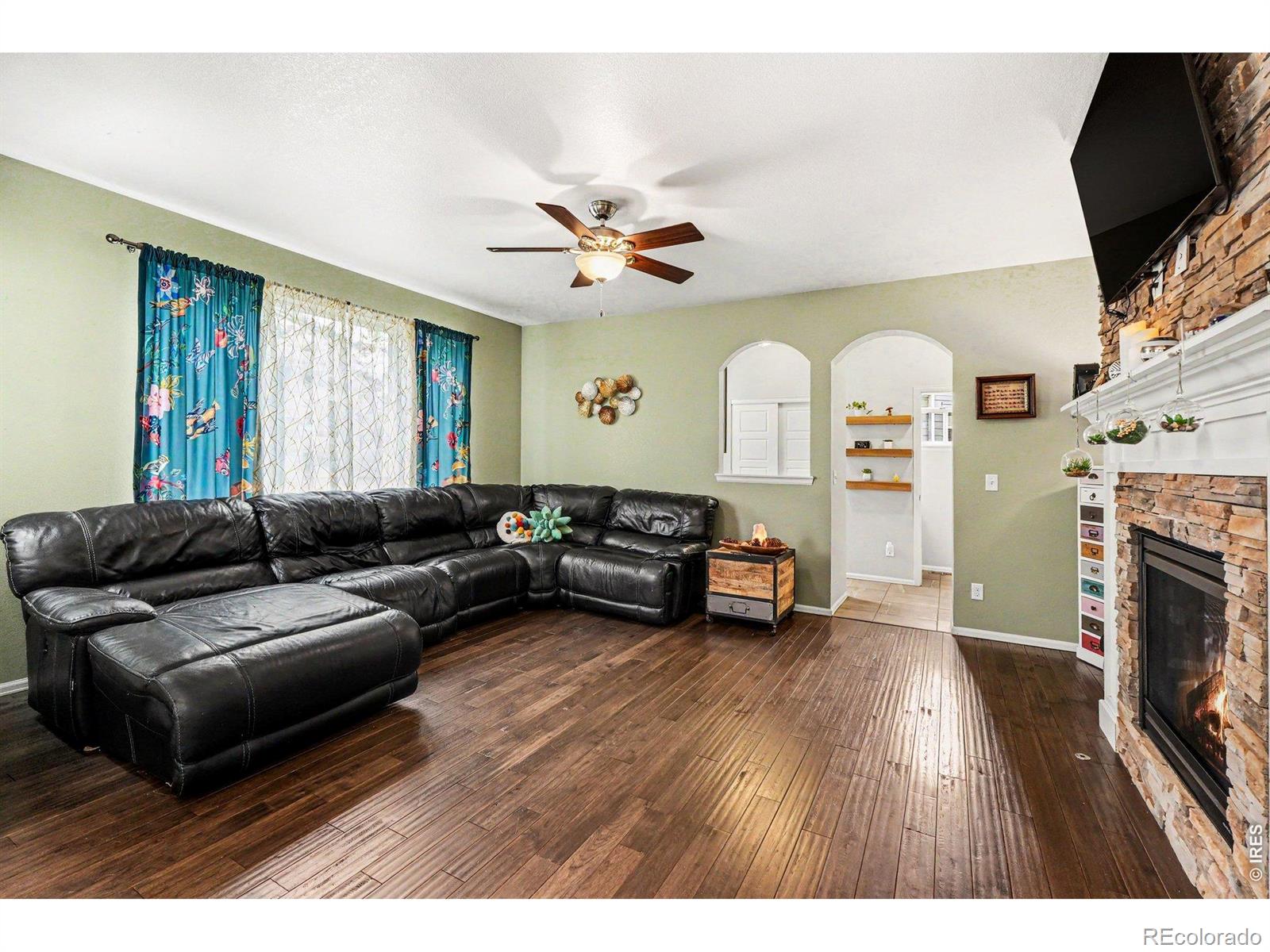 MLS Image #3 for 999  sumner way,erie, Colorado
