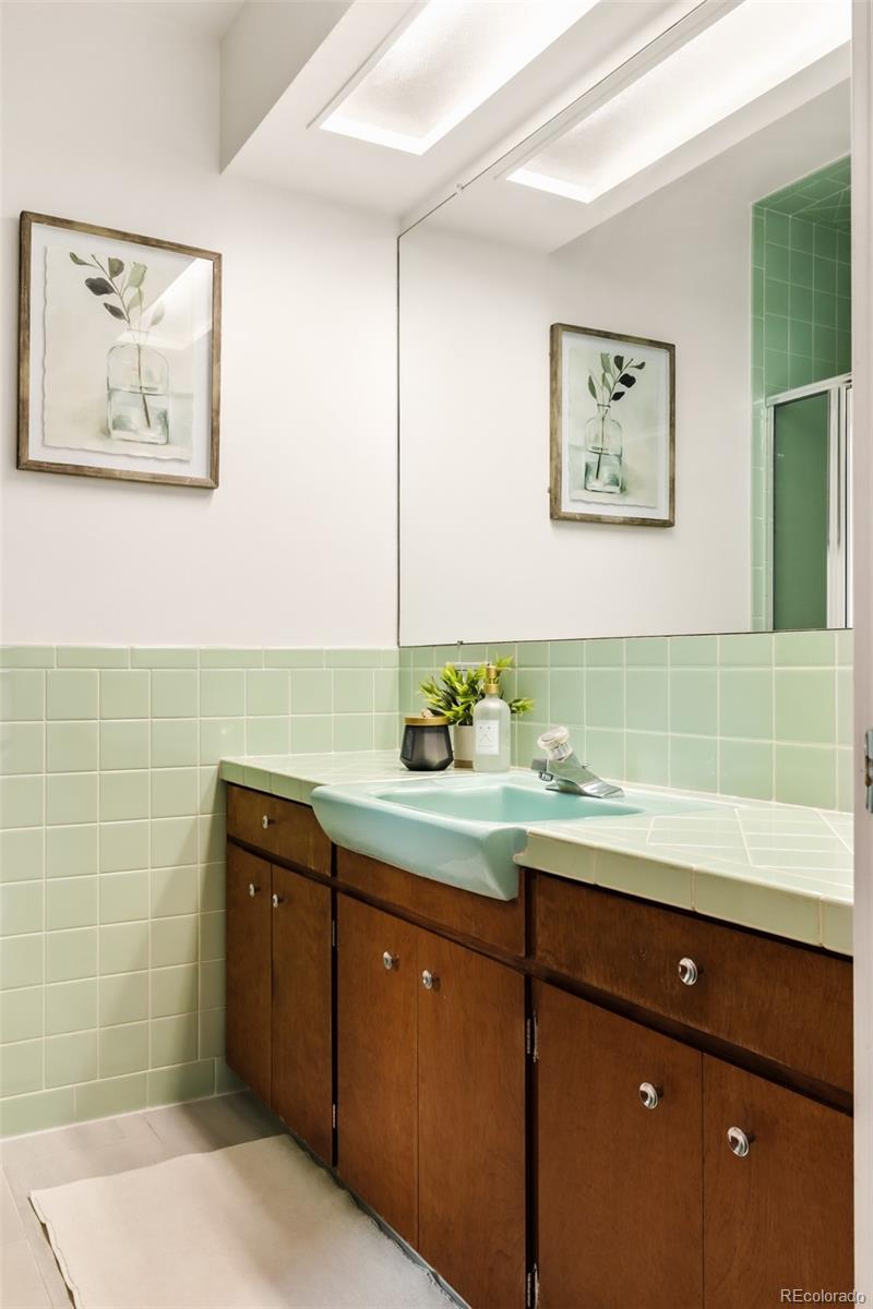 MLS Image #25 for 443 s niagara street,denver, Colorado