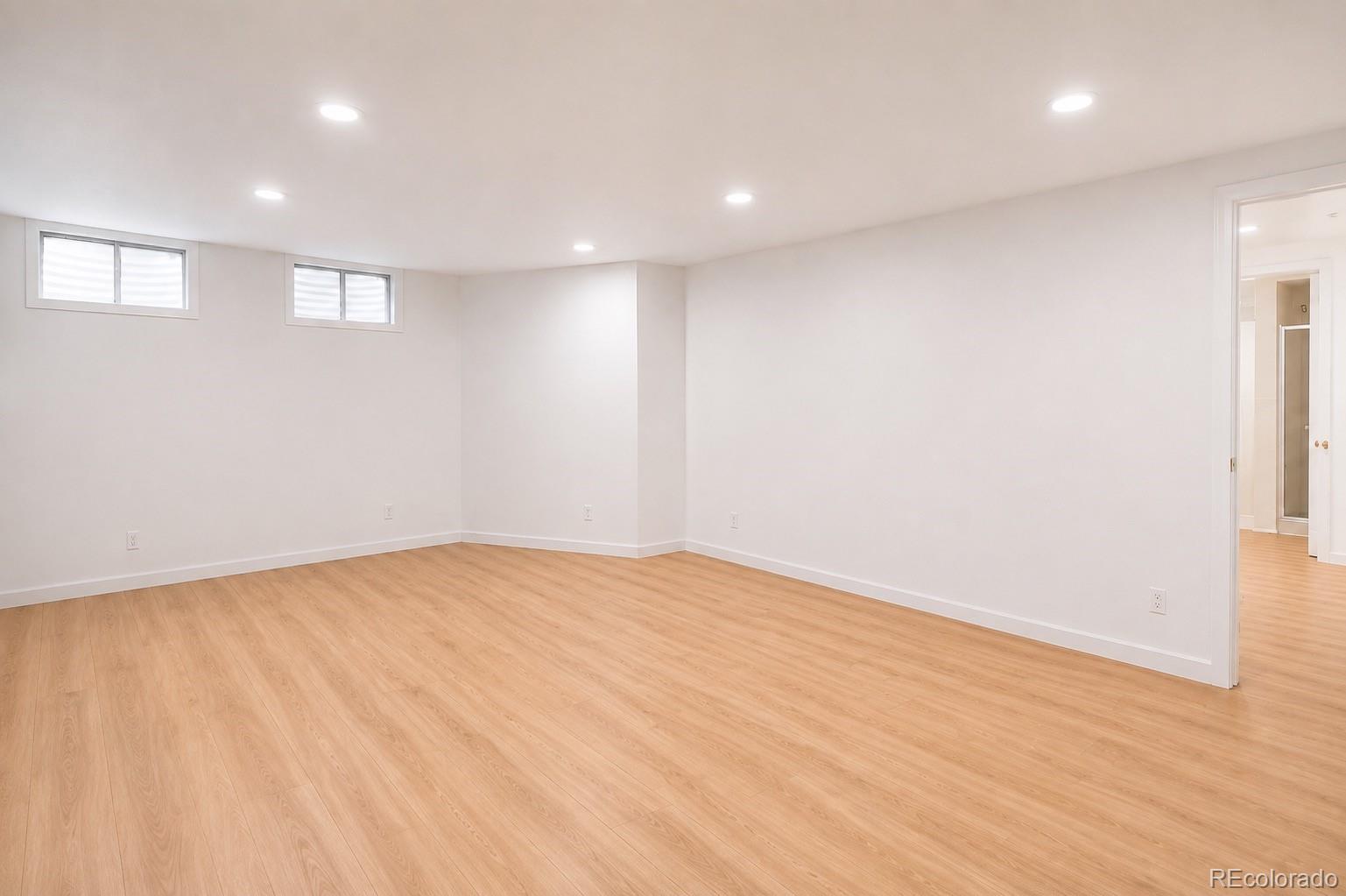 MLS Image #33 for 443 s niagara street,denver, Colorado