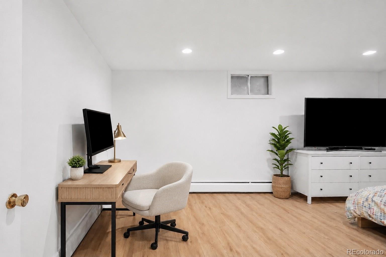 MLS Image #36 for 443 s niagara street,denver, Colorado