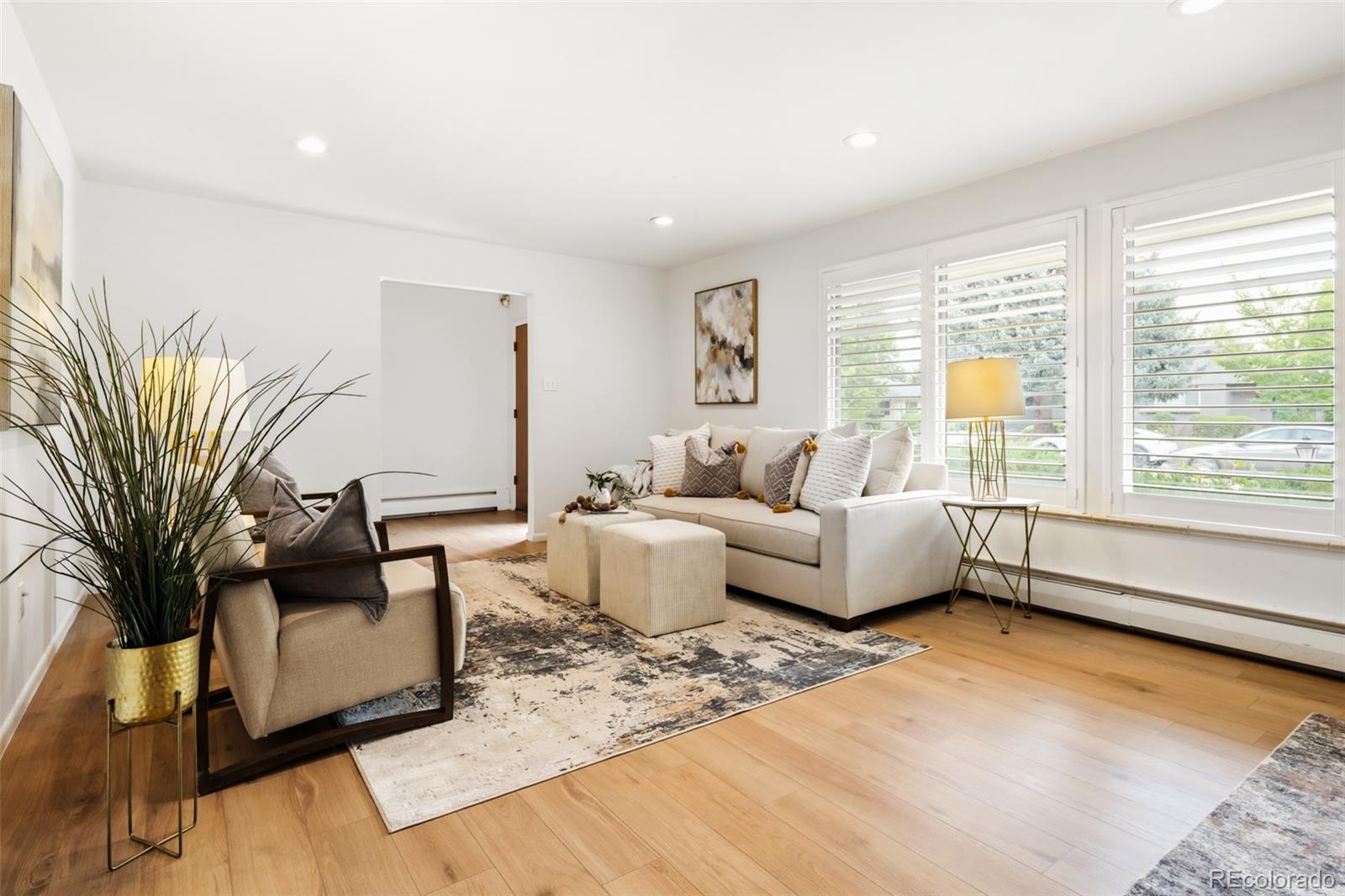 MLS Image #6 for 443 s niagara street,denver, Colorado