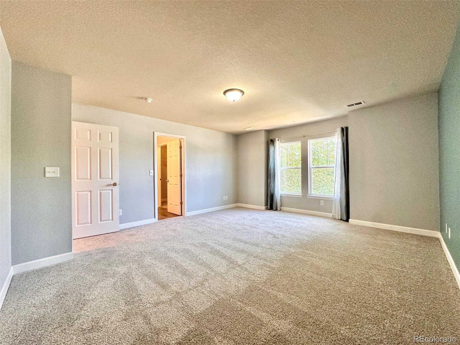 MLS Image #12 for 11833  oak hill way,commerce city, Colorado