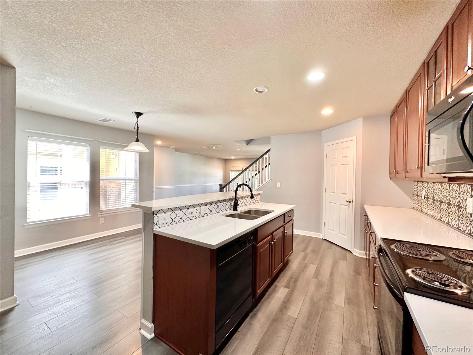 MLS Image #2 for 11833  oak hill way,commerce city, Colorado