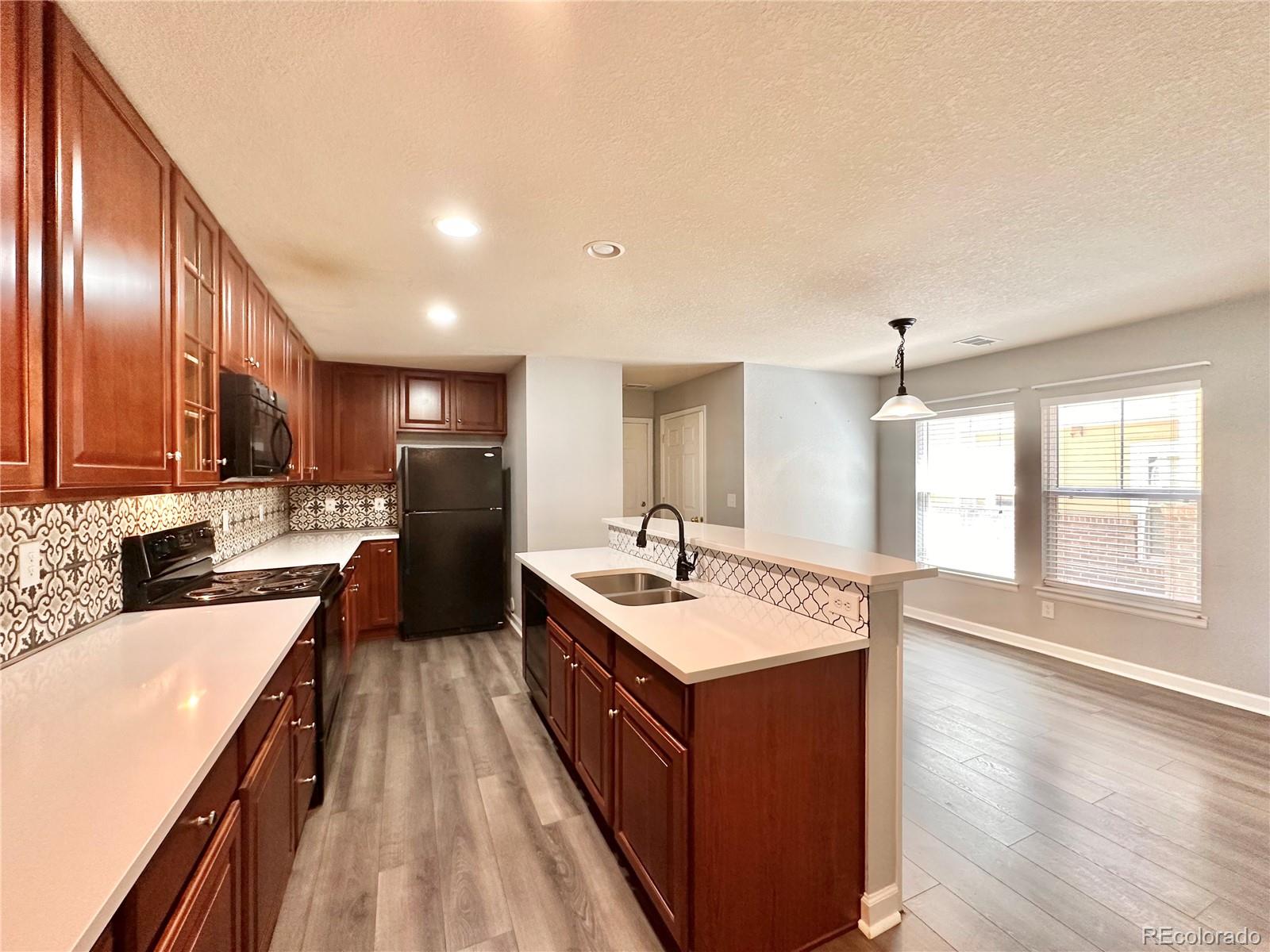 MLS Image #3 for 11833  oak hill way,commerce city, Colorado