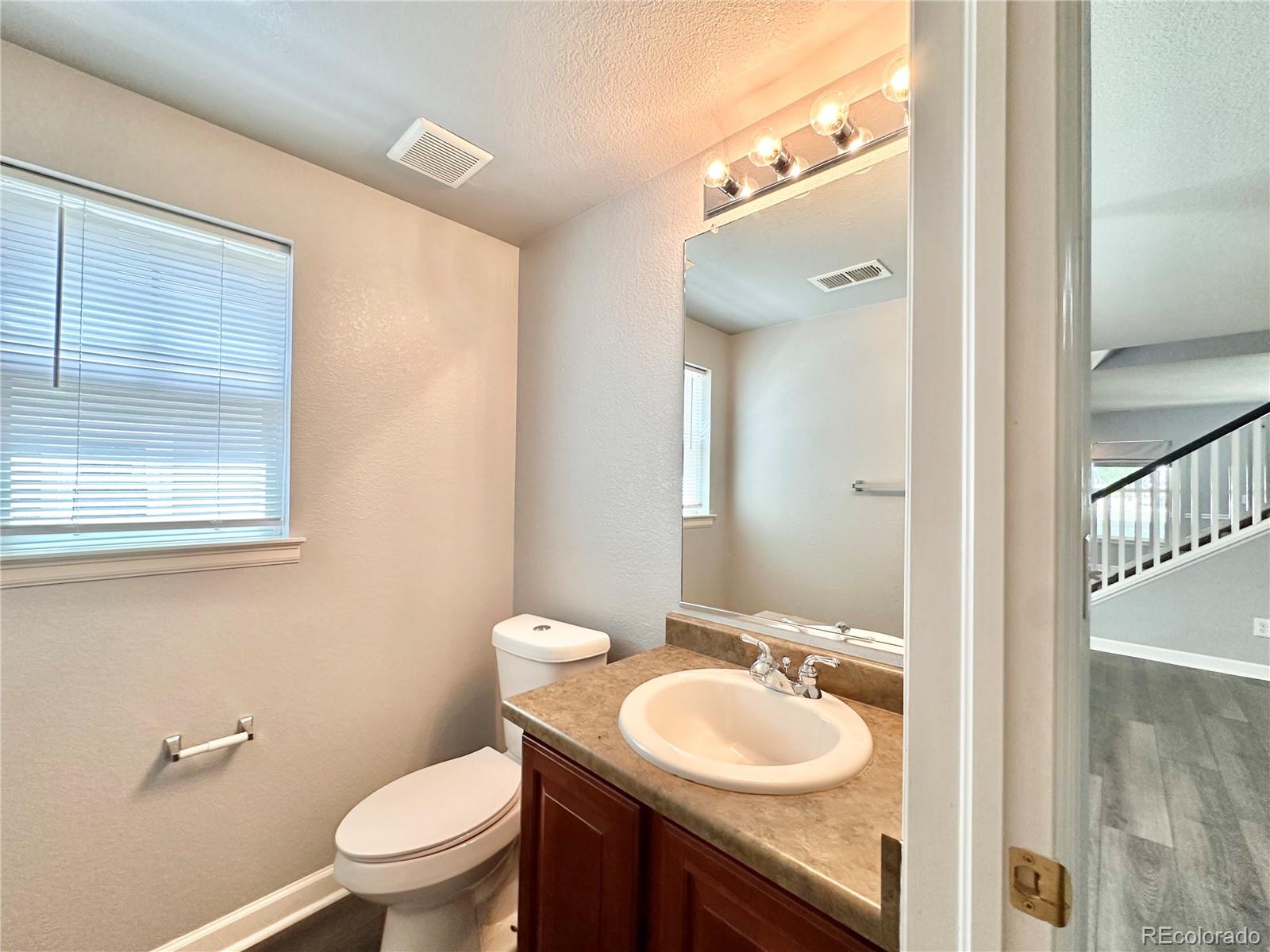 MLS Image #6 for 11833  oak hill way,commerce city, Colorado