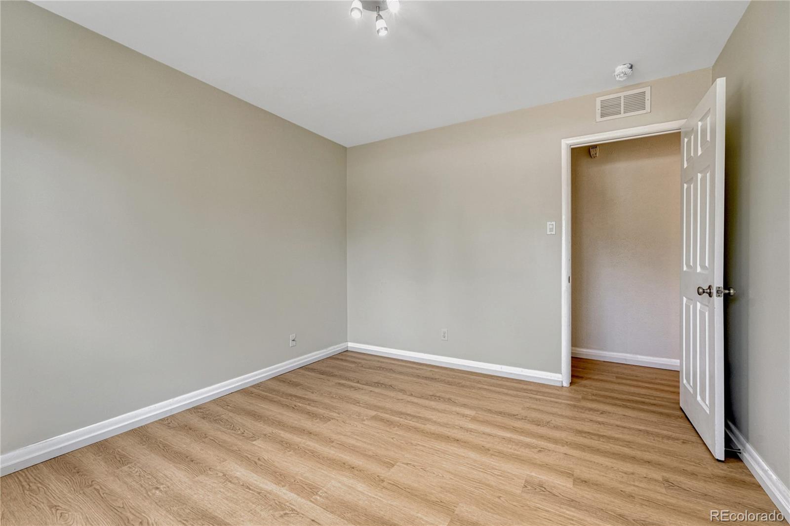 MLS Image #16 for 3084 s dexter way,denver, Colorado