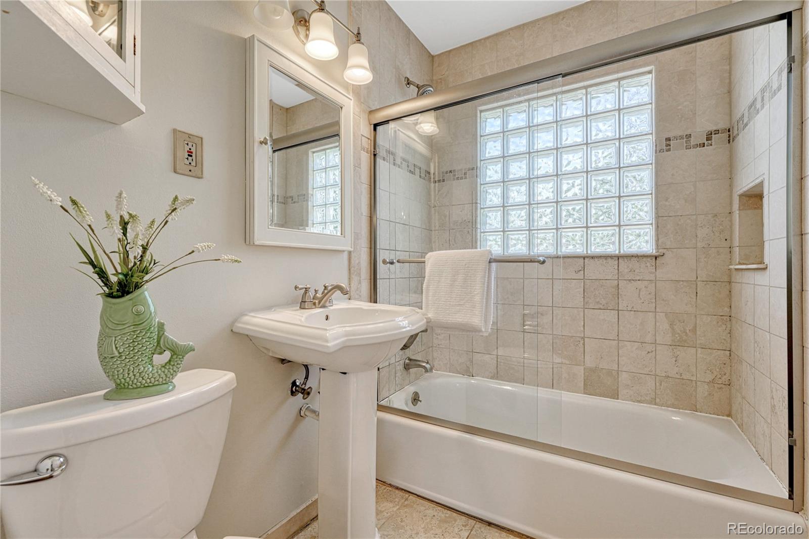 MLS Image #23 for 3084 s dexter way,denver, Colorado
