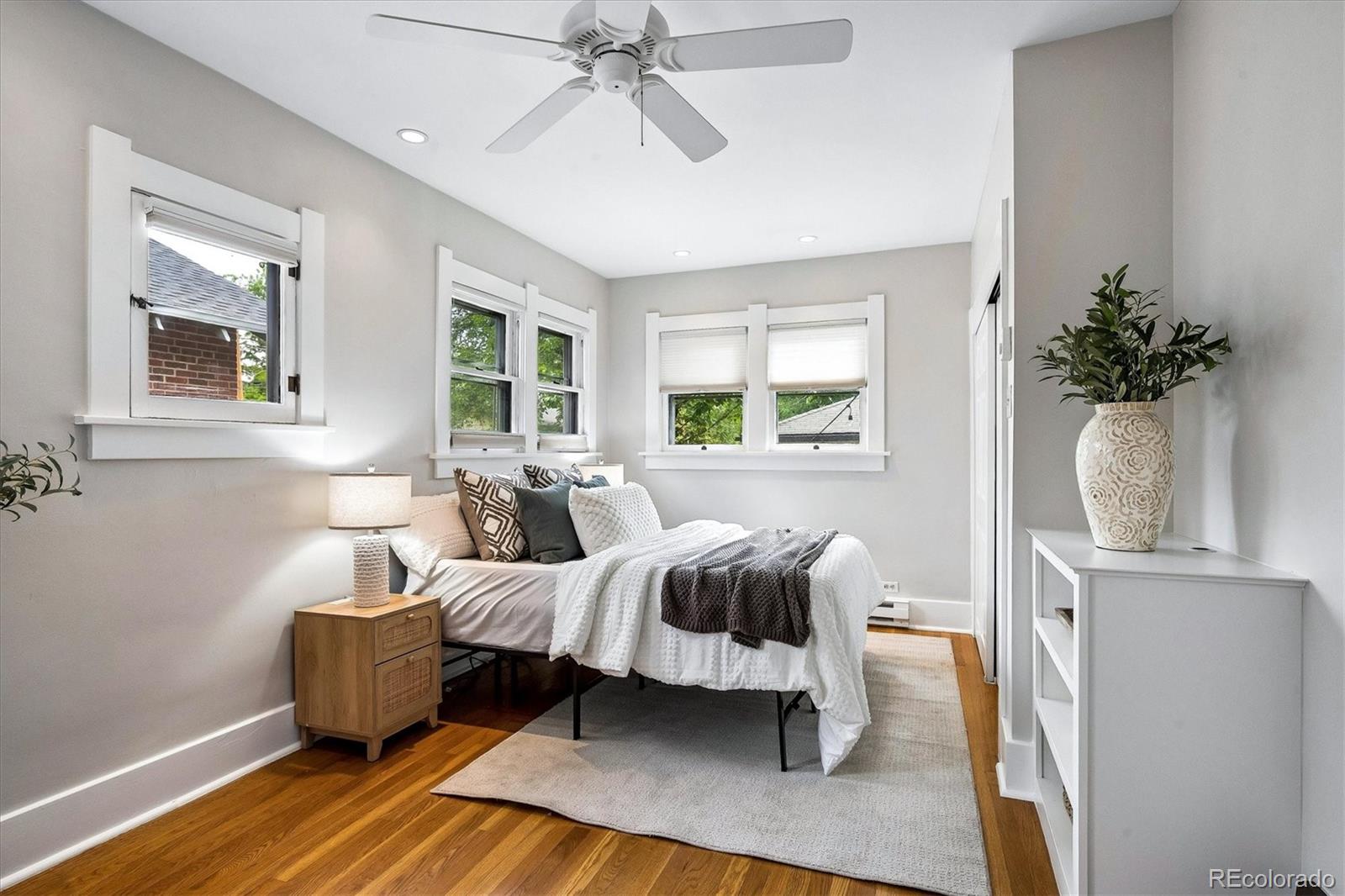 MLS Image #11 for 2022  jasmine street,denver, Colorado
