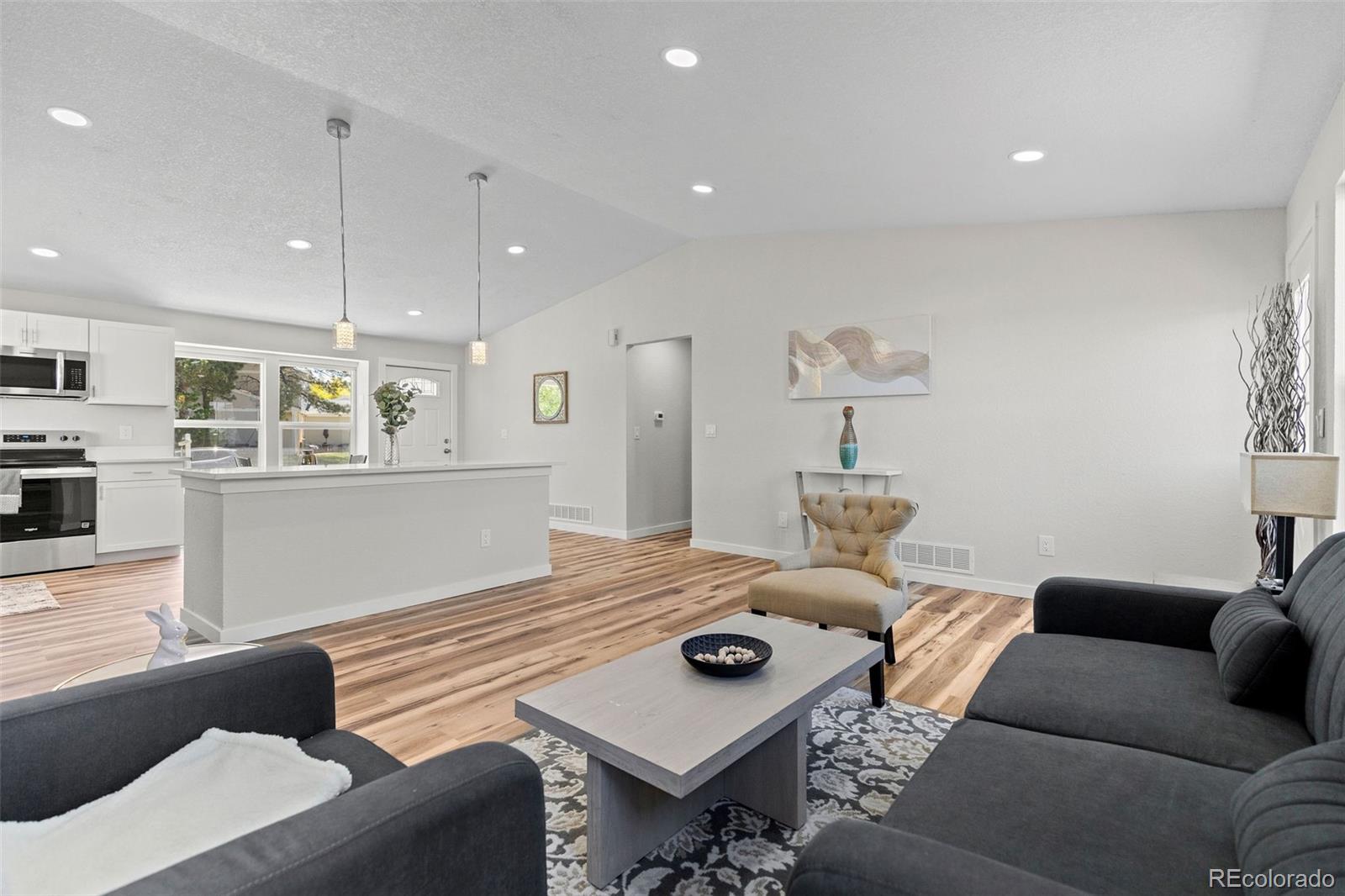 MLS Image #11 for 17933 e linvale drive,aurora, Colorado