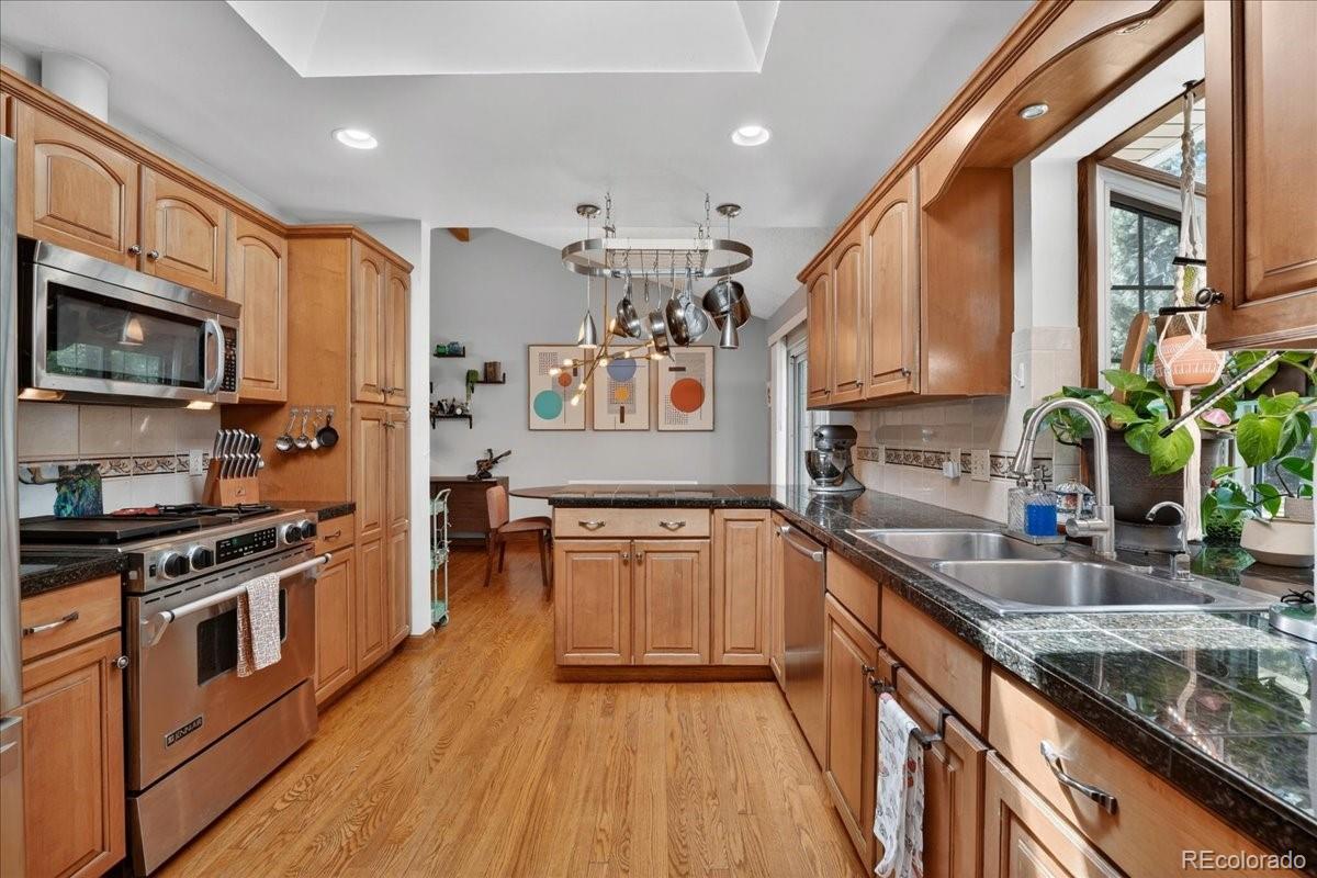 MLS Image #8 for 57  yank way,lakewood, Colorado
