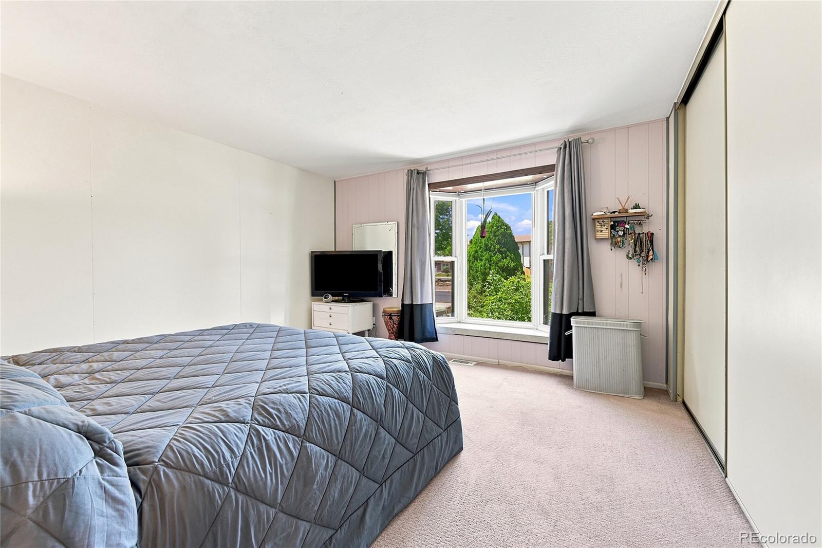 MLS Image #13 for 9374  bellaire street,thornton, Colorado