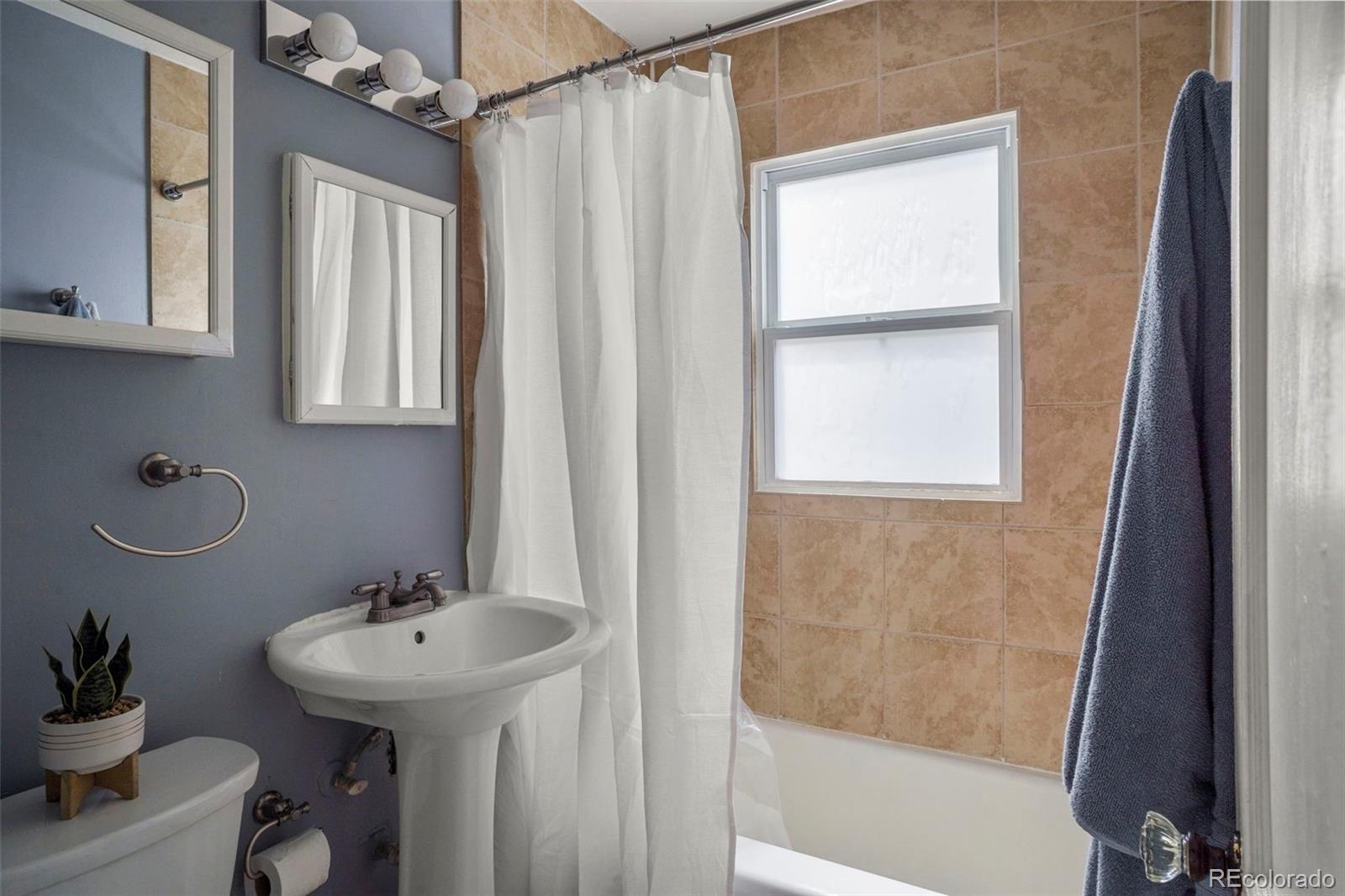 MLS Image #14 for 4409 s pearl street,englewood, Colorado